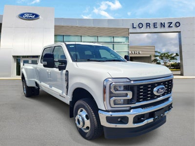 2026 Ford Super Duty F-350 DRW LARIAT