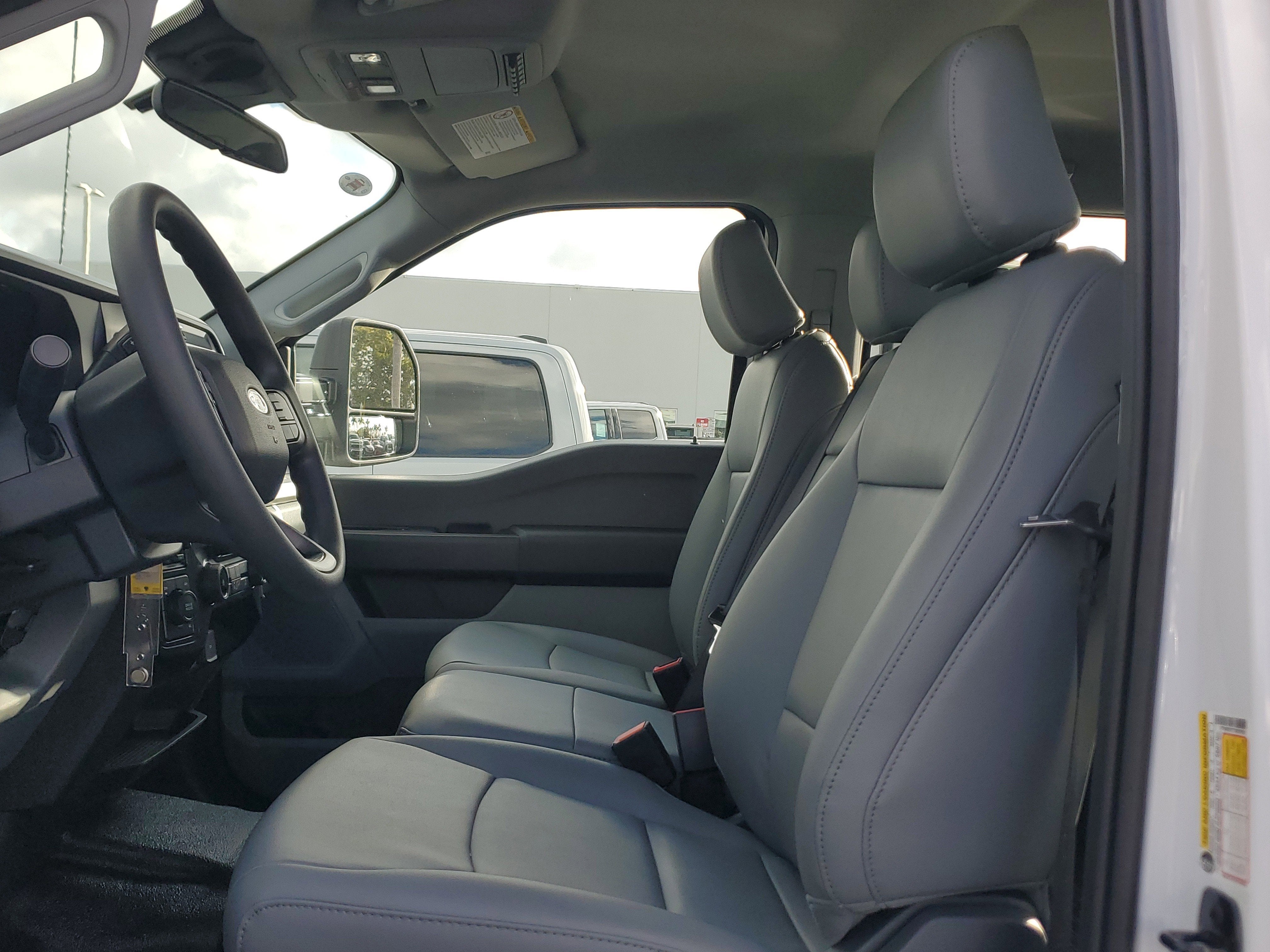 2026 Ford Super Duty F-350 DRW XL