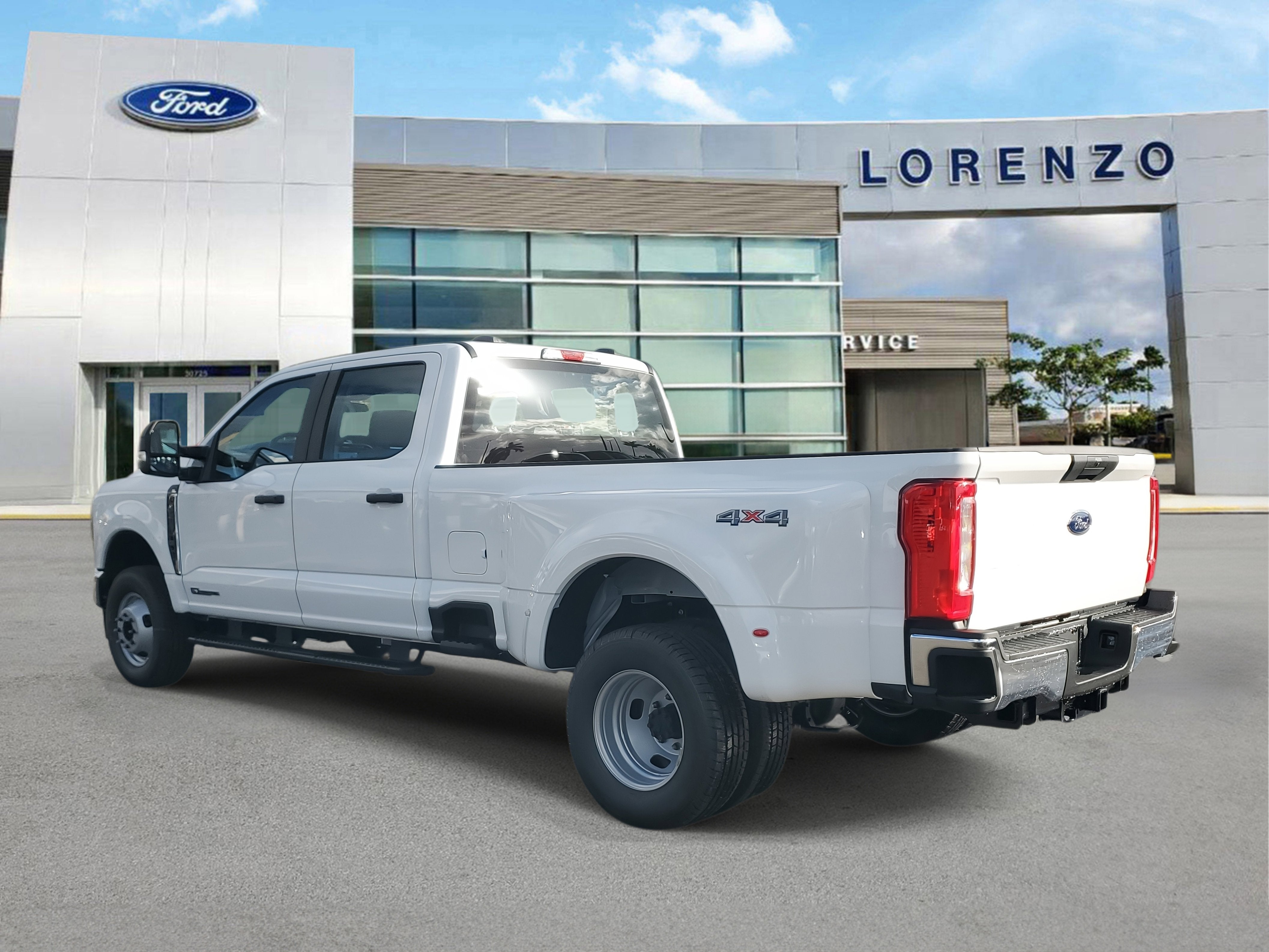2026 Ford Super Duty F-350 DRW XL