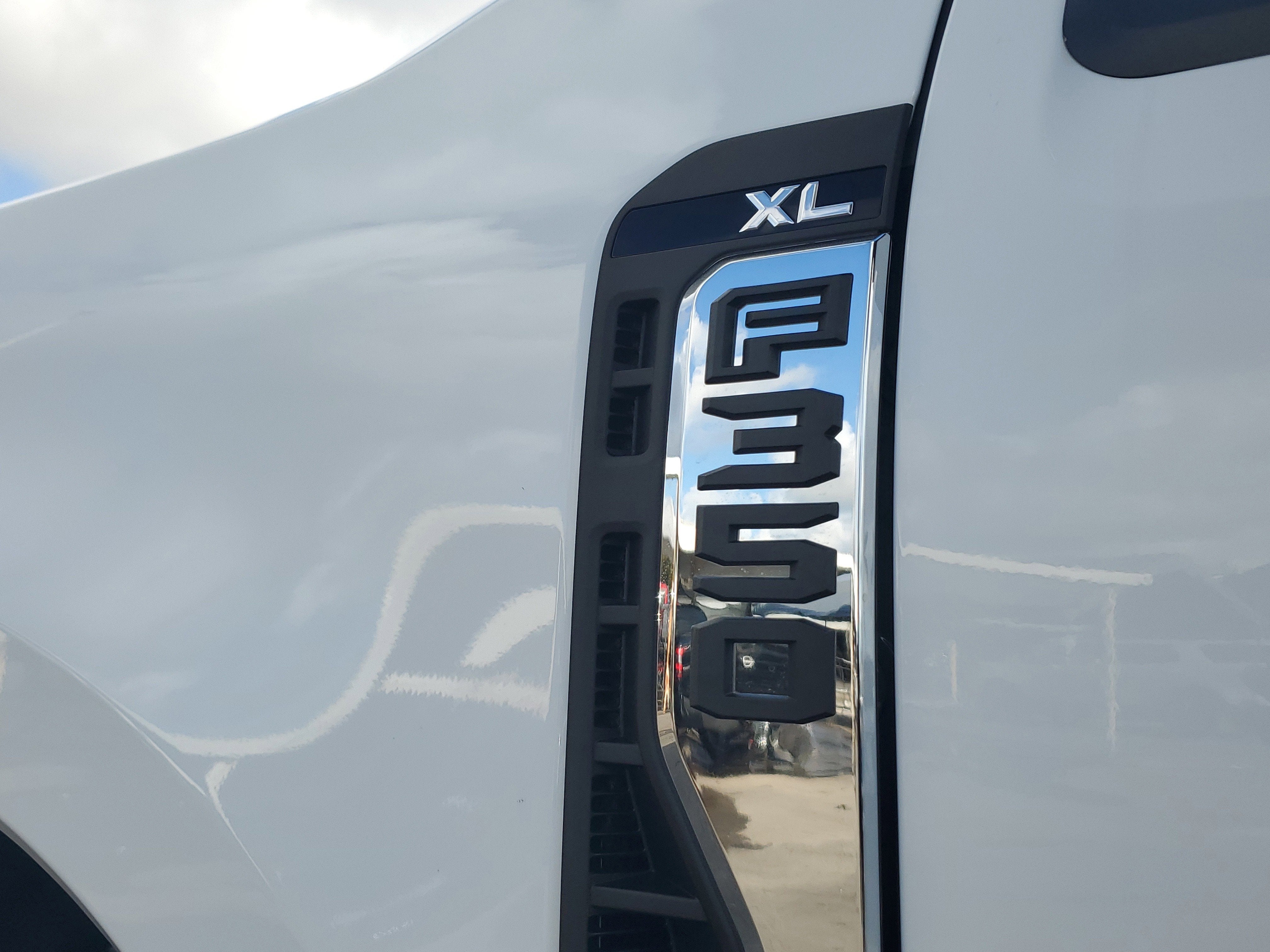 2026 Ford Super Duty F-350 DRW XL