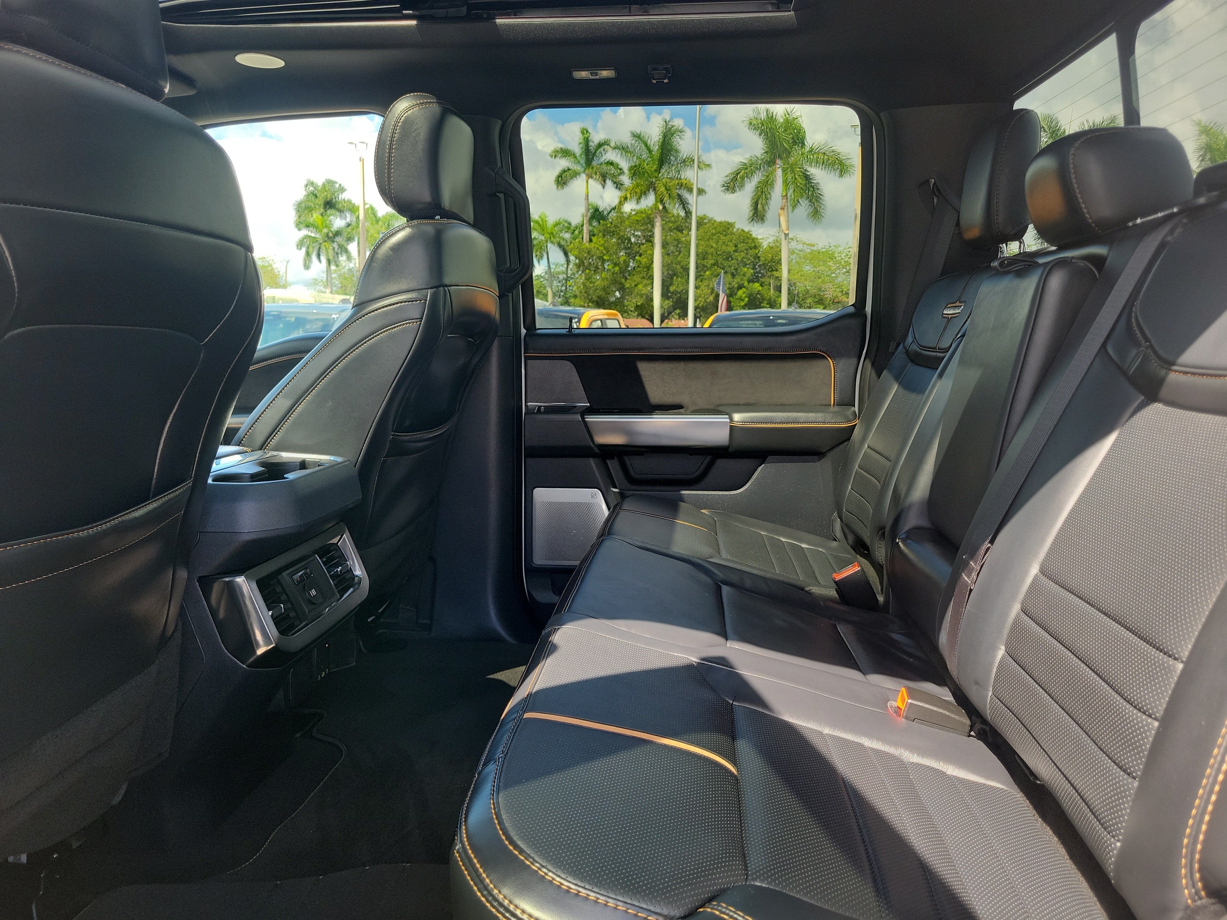 2024 Ford Super Duty F-350 DRW Platinum 4WD