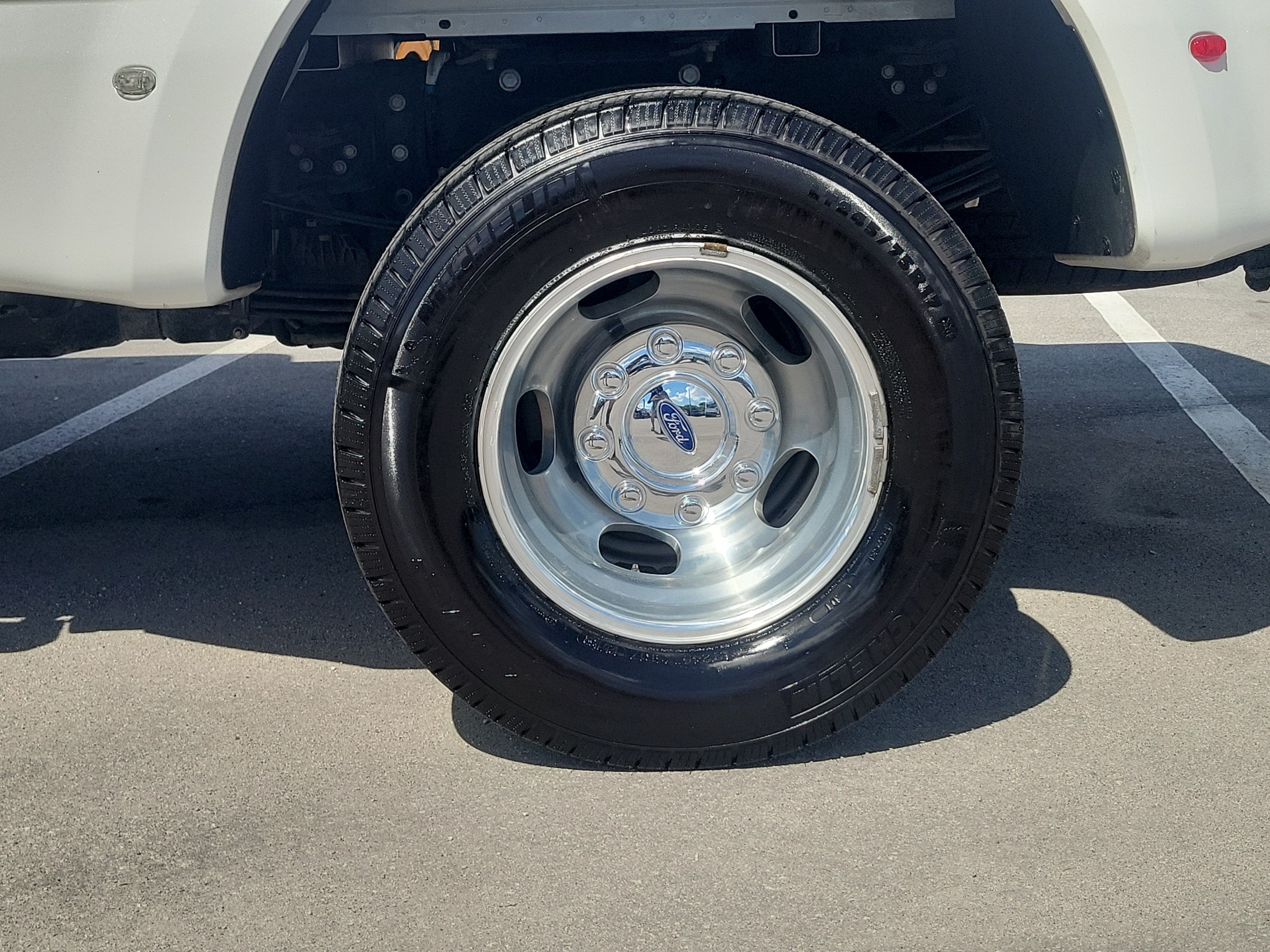 2024 Ford Super Duty F-350 DRW Platinum 4WD