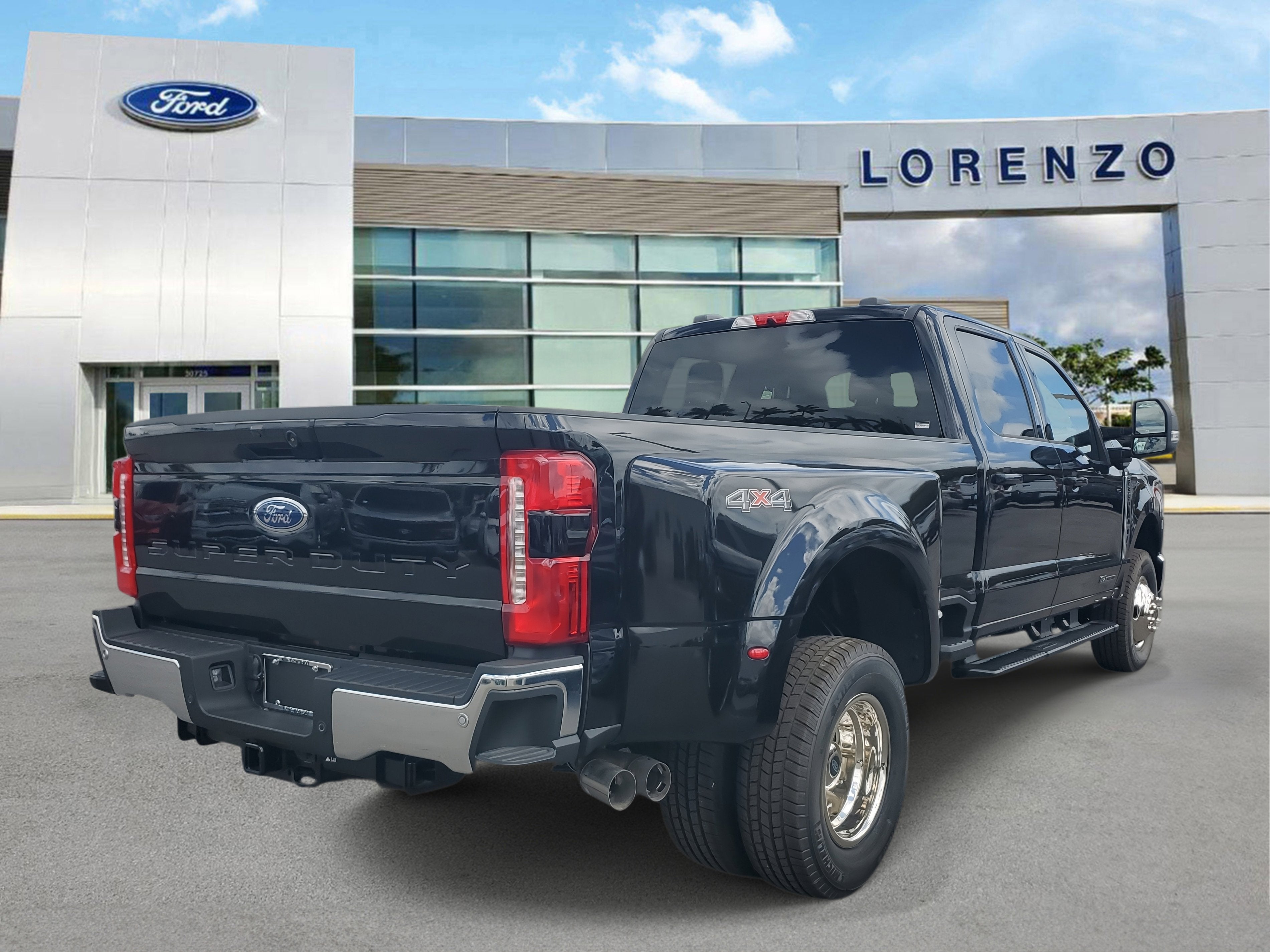 2026 Ford Super Duty F-350 DRW XLT