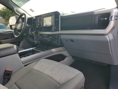 2024 Ford Super Duty F-350 DRW XLT 4WD Diesel