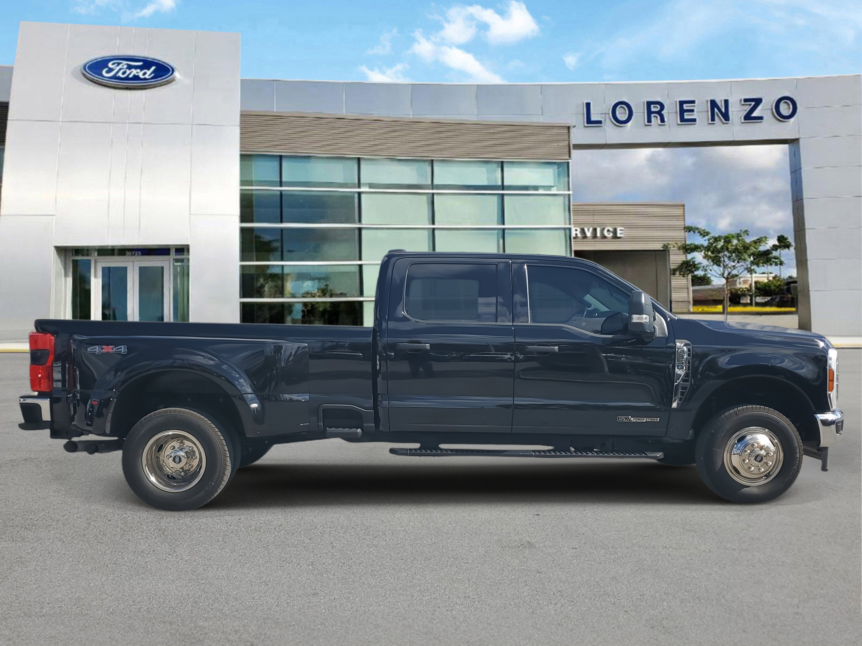 2024 Ford Super Duty F-350 DRW XLT 4WD Diesel