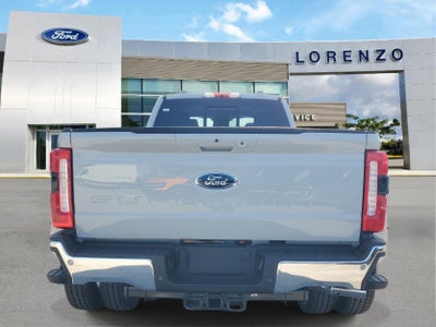 2026 Ford Super Duty F-350 DRW LARIAT