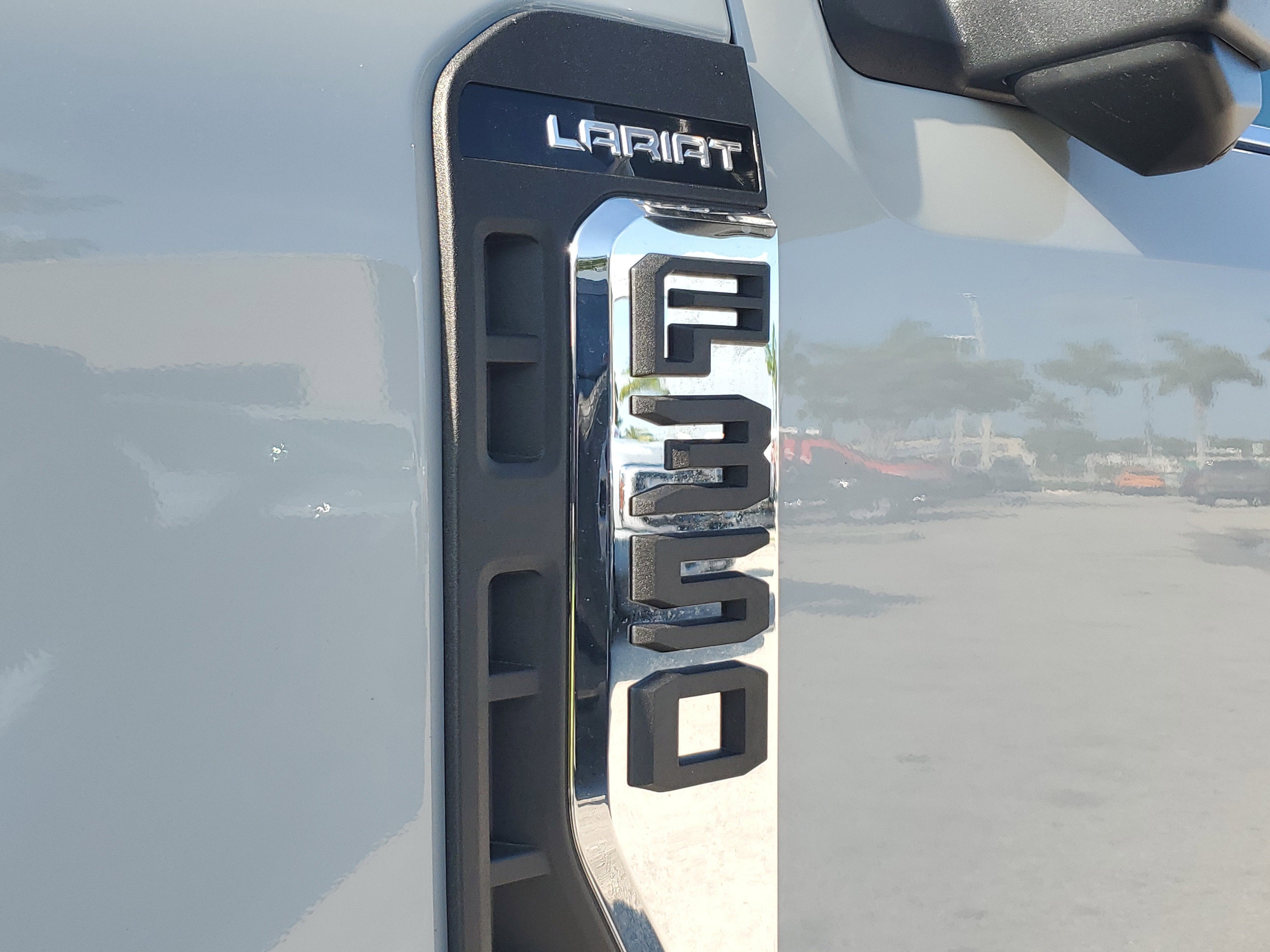 2026 Ford Super Duty F-350 DRW LARIAT