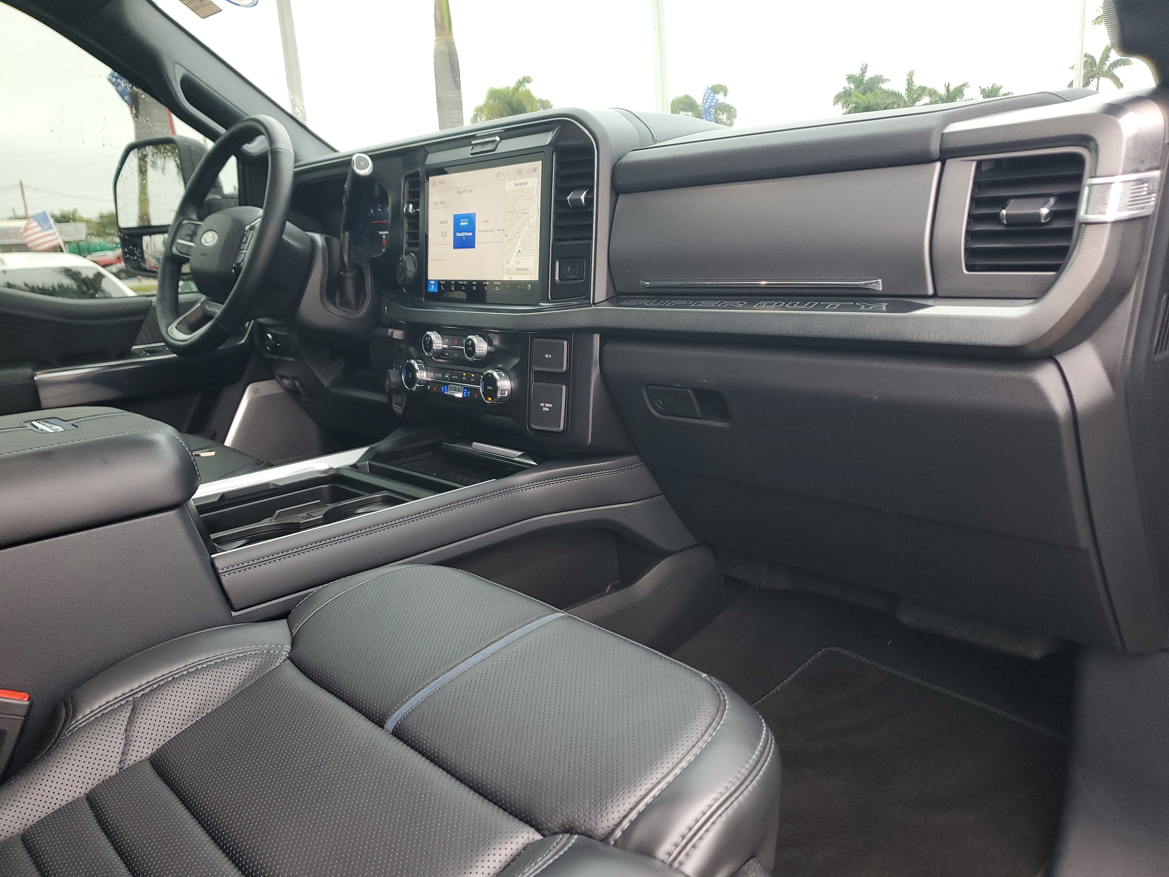 2025 Ford Super Duty F-450 DRW Platinum 4WD Diesel