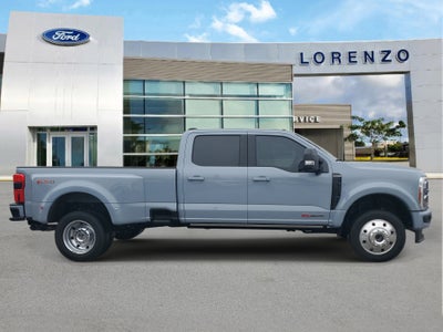 2025 Ford Super Duty F-450 DRW Platinum 4WD Diesel