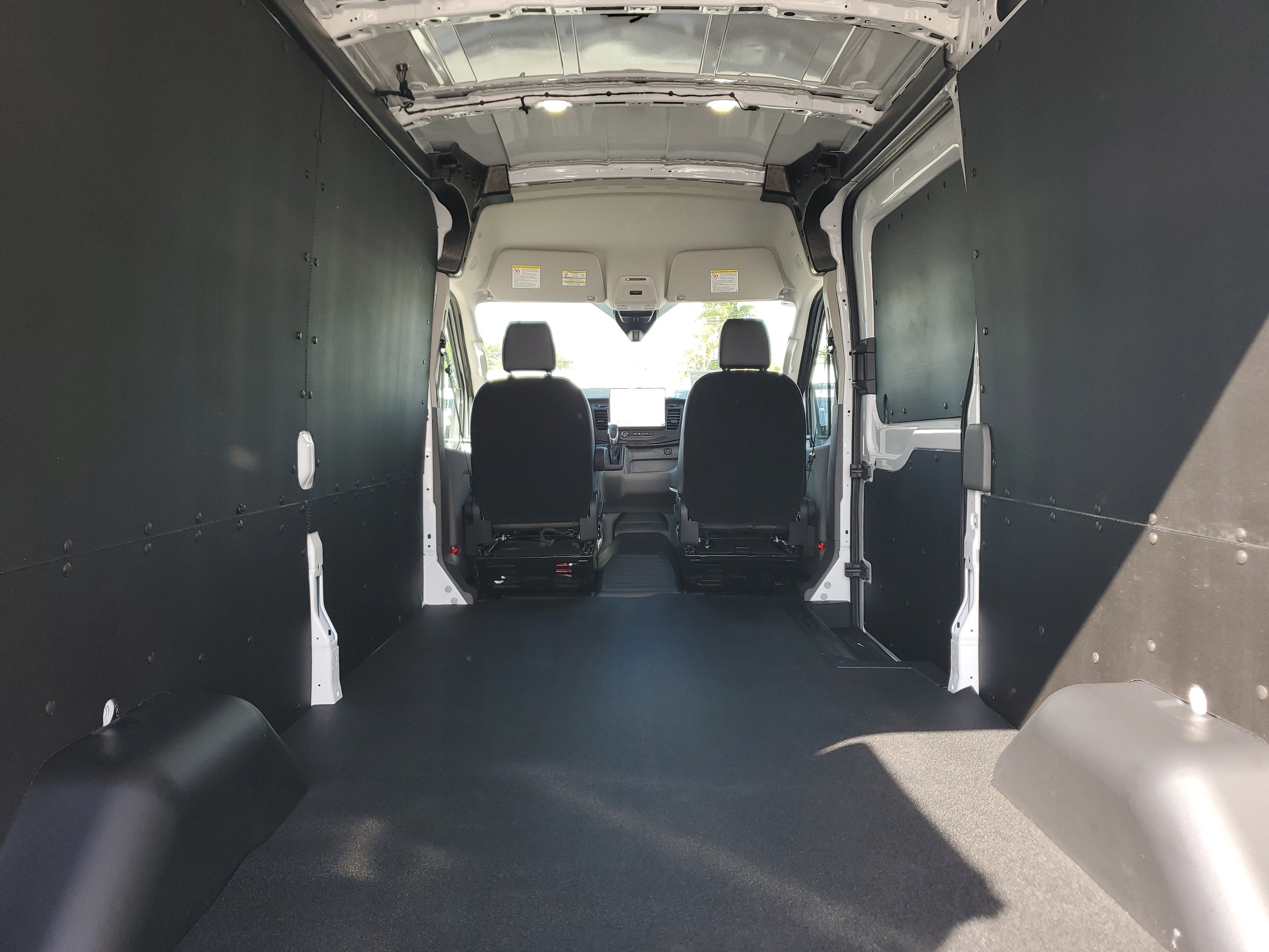 2026 Ford Transit Cargo Van MR