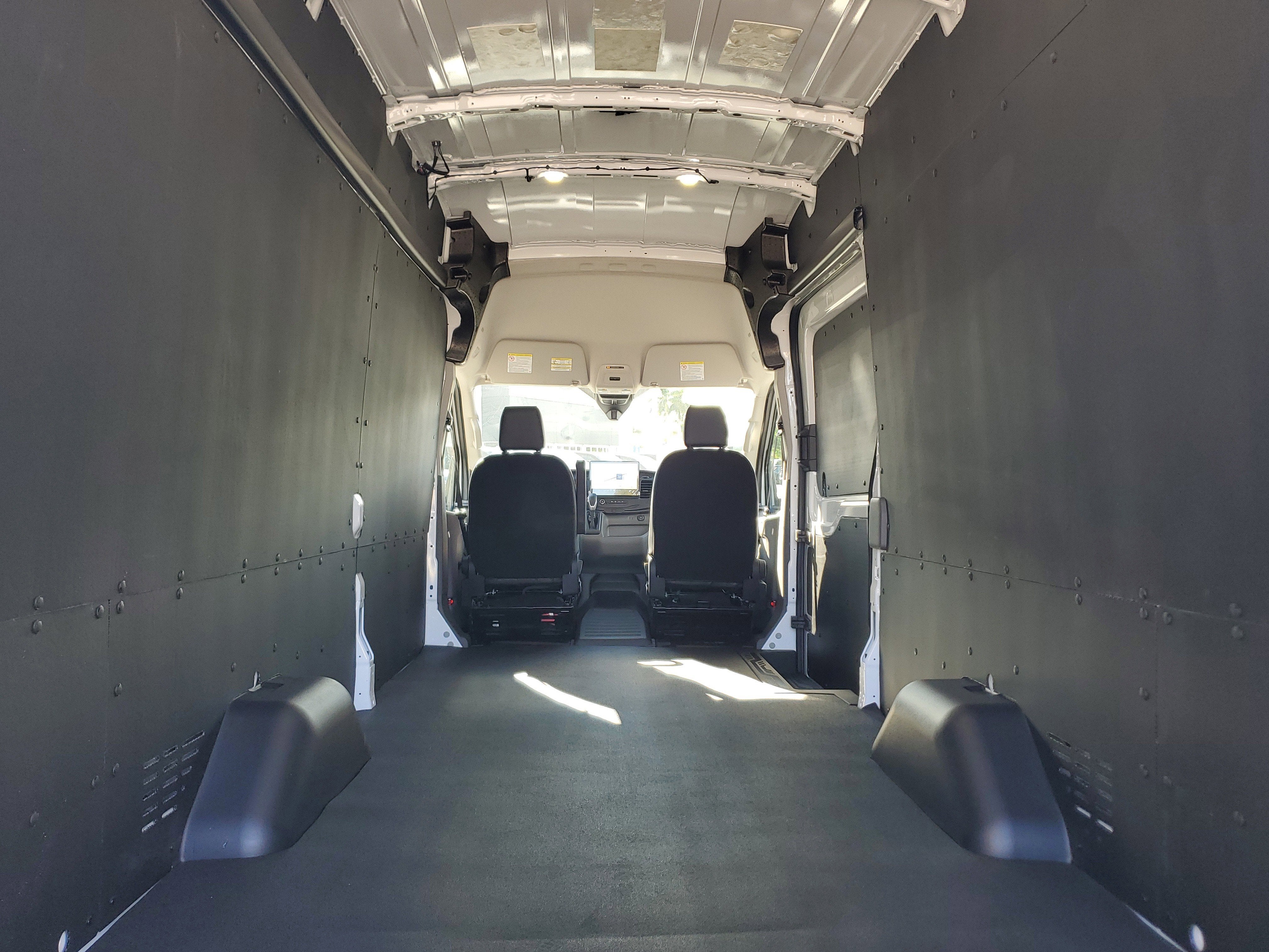 2026 Ford Transit Cargo Van MR