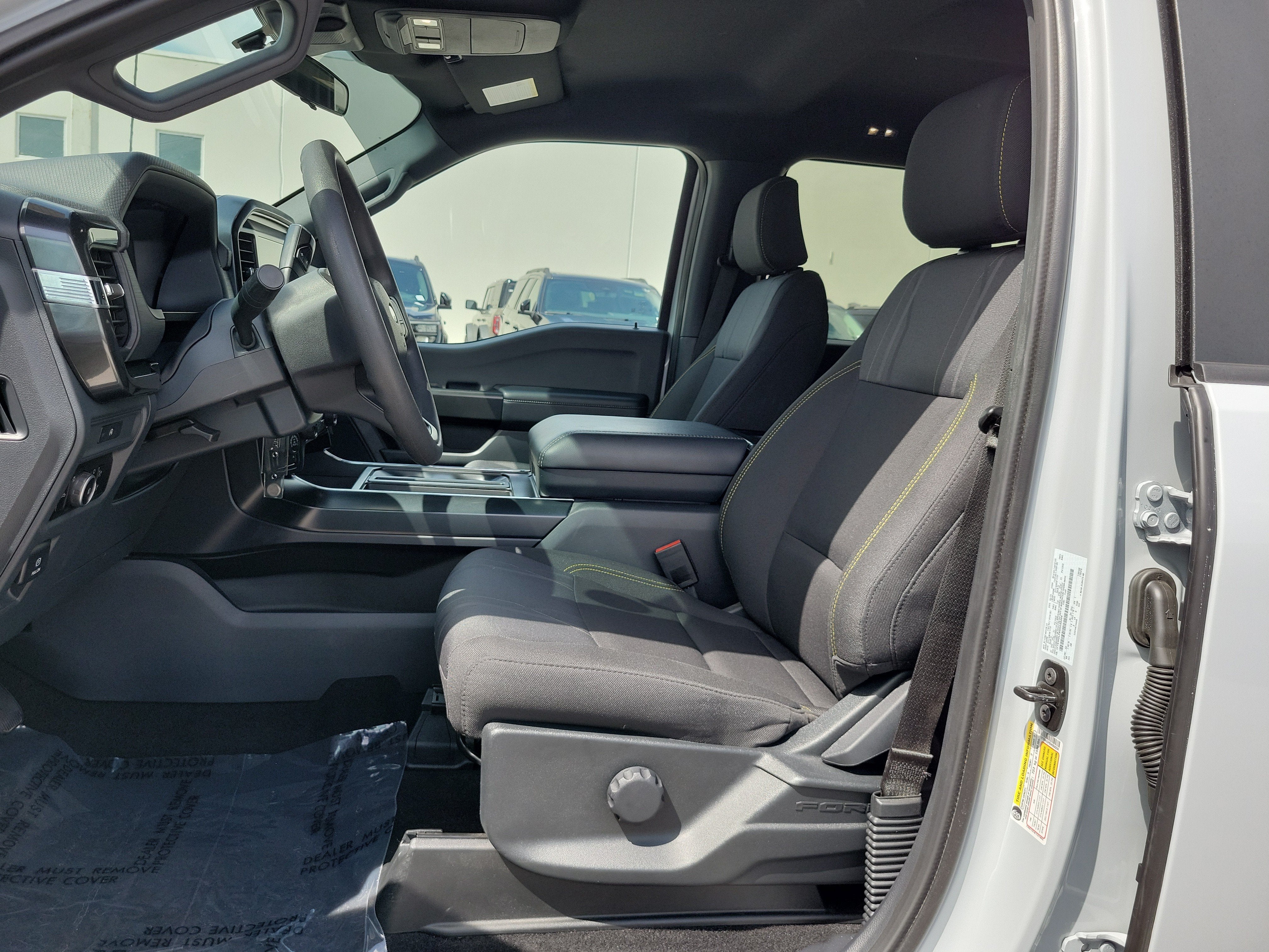 2025 Ford F-150 STX 4WD