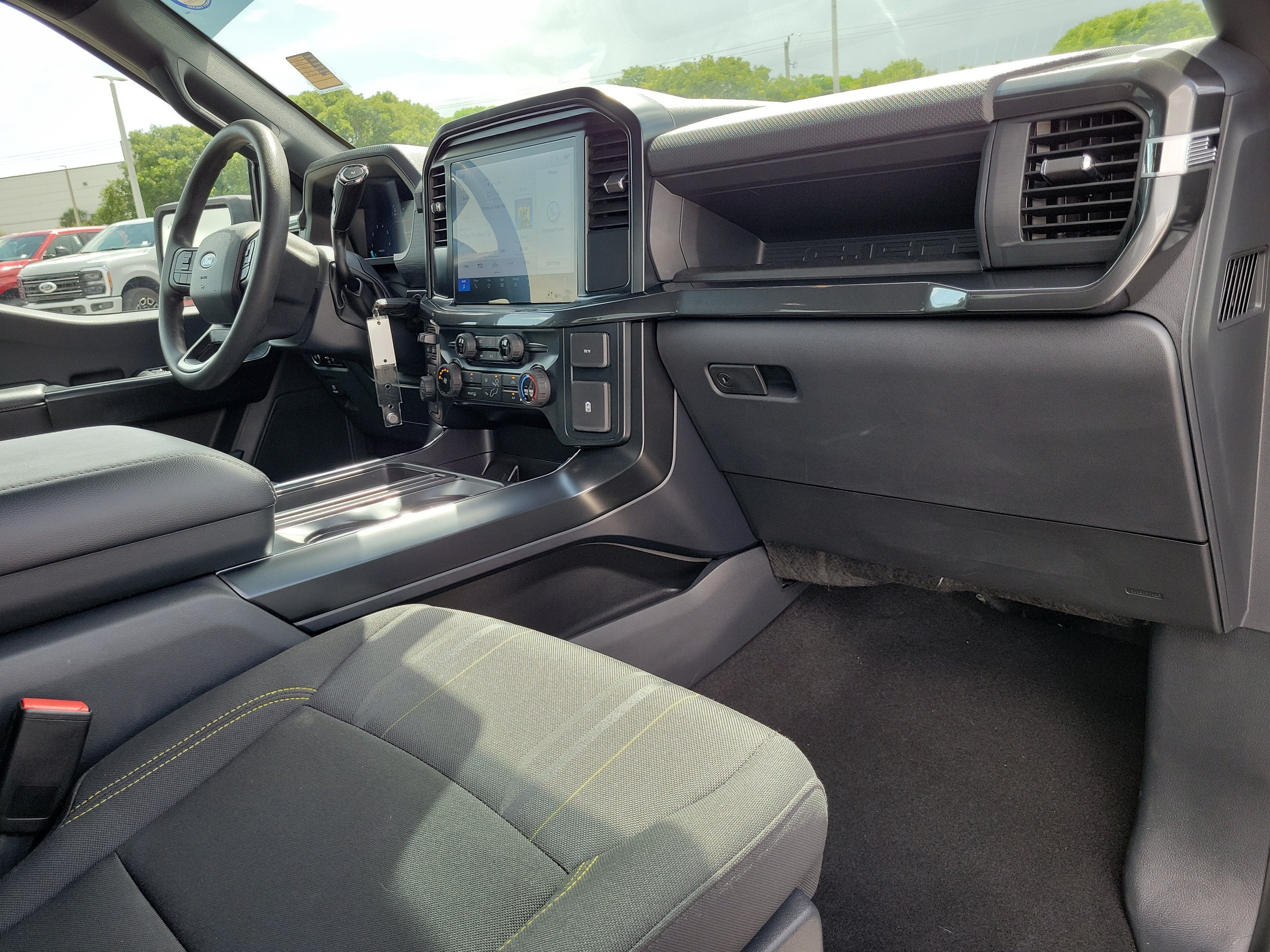 2025 Ford F-150 STX 4WD