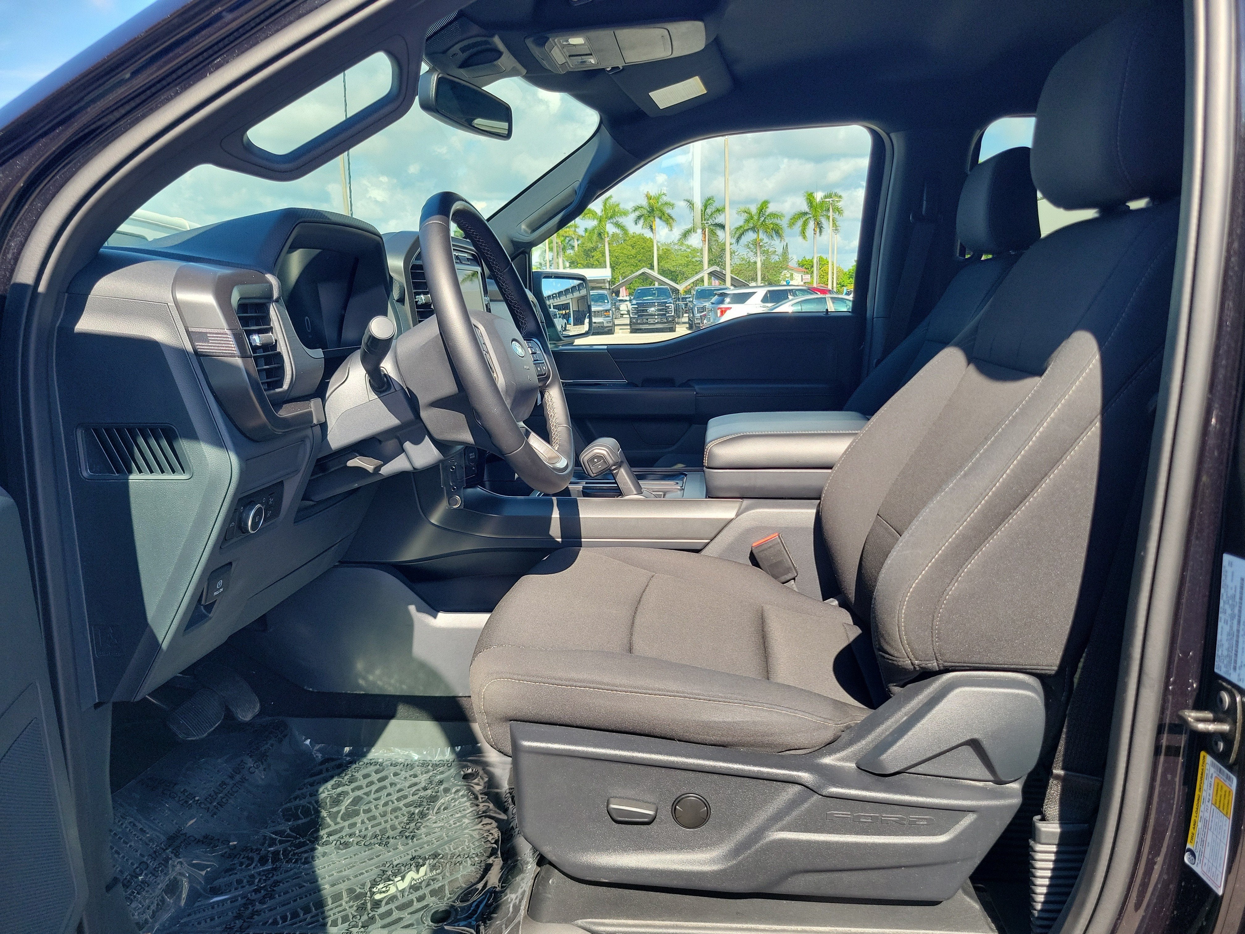 2024 Ford F-150 XLT 4WD