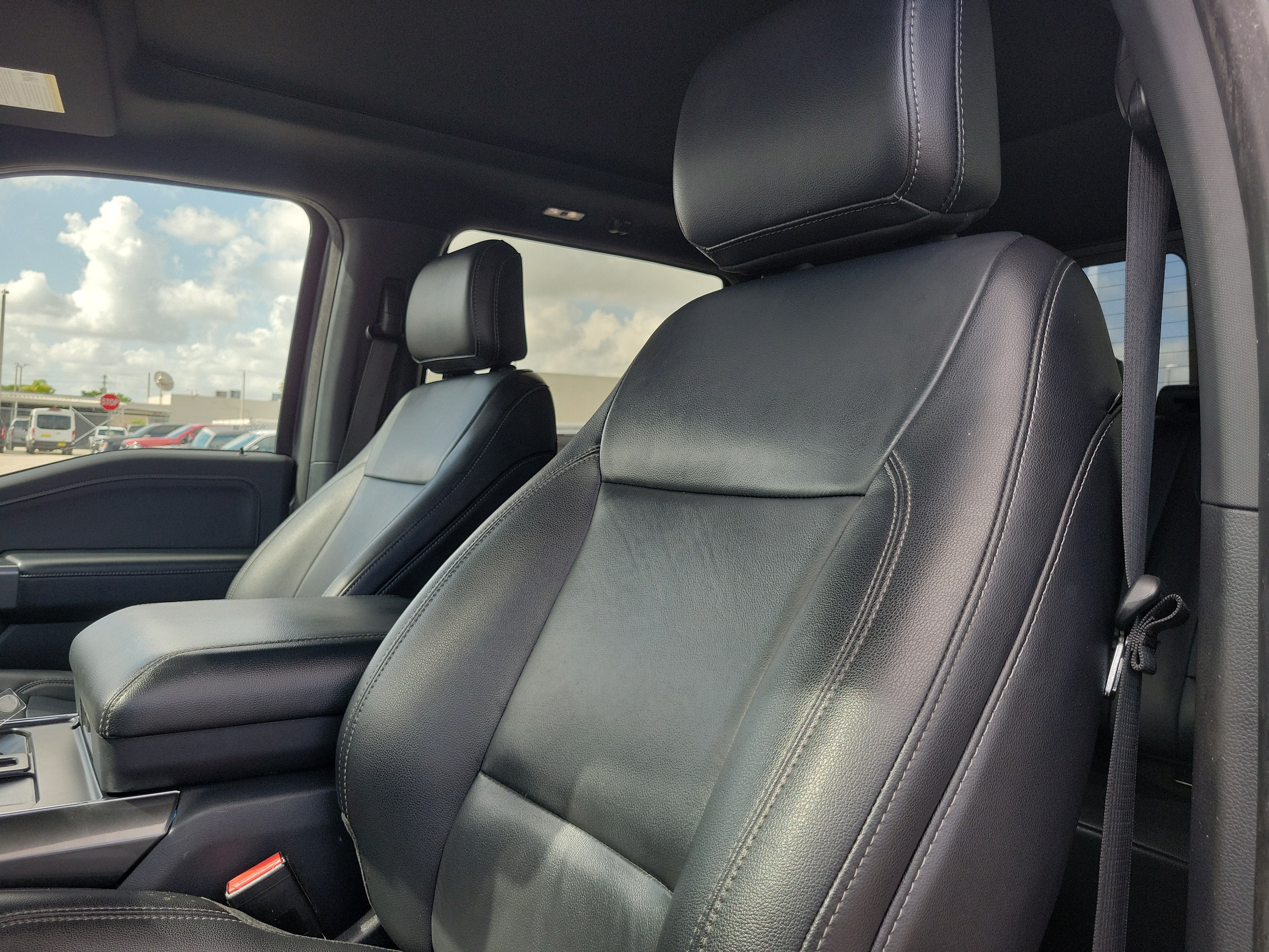 2022 Ford F-150 XLT 4WD