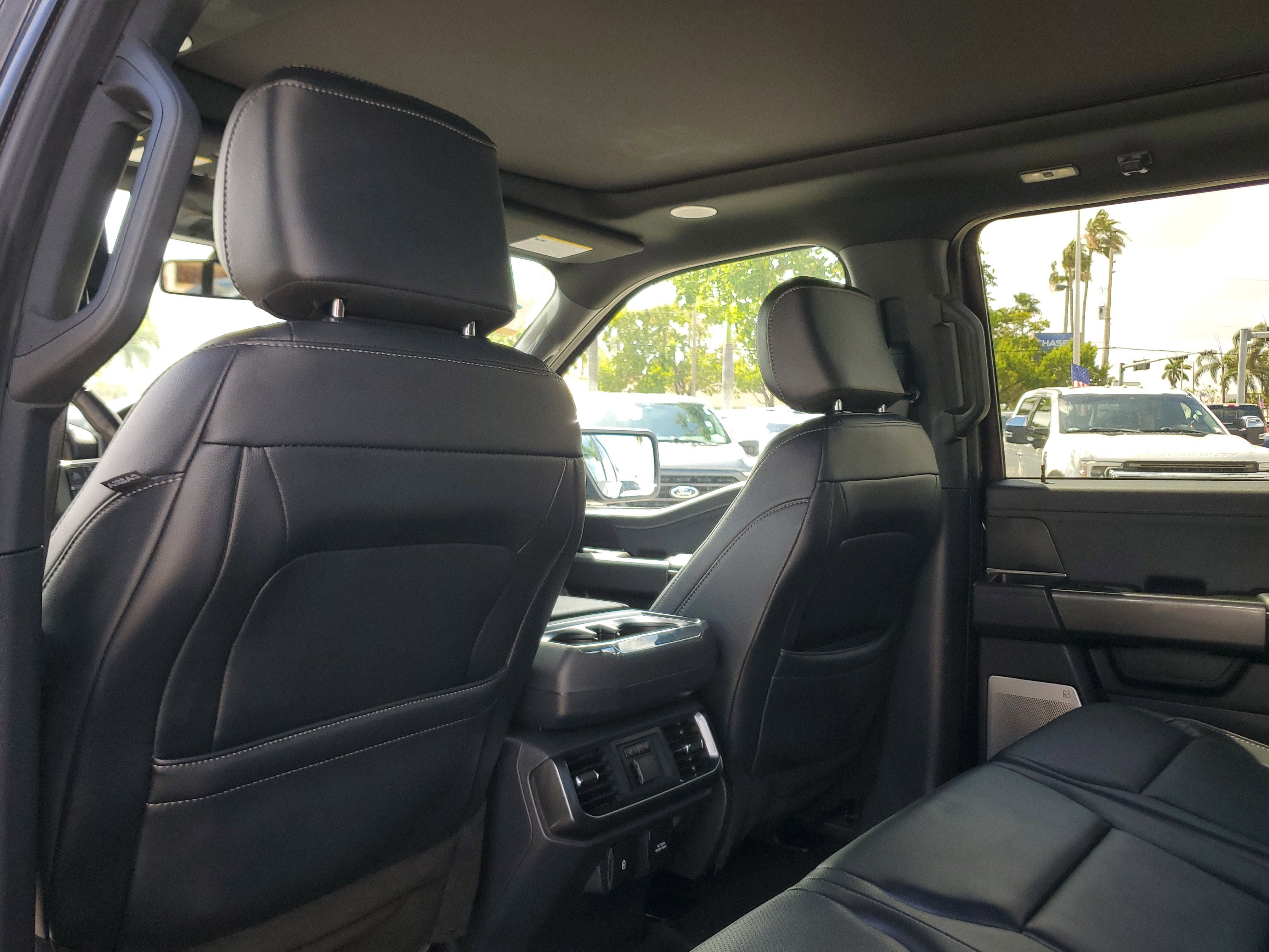 2023 Ford F-150 LARIAT 4WD