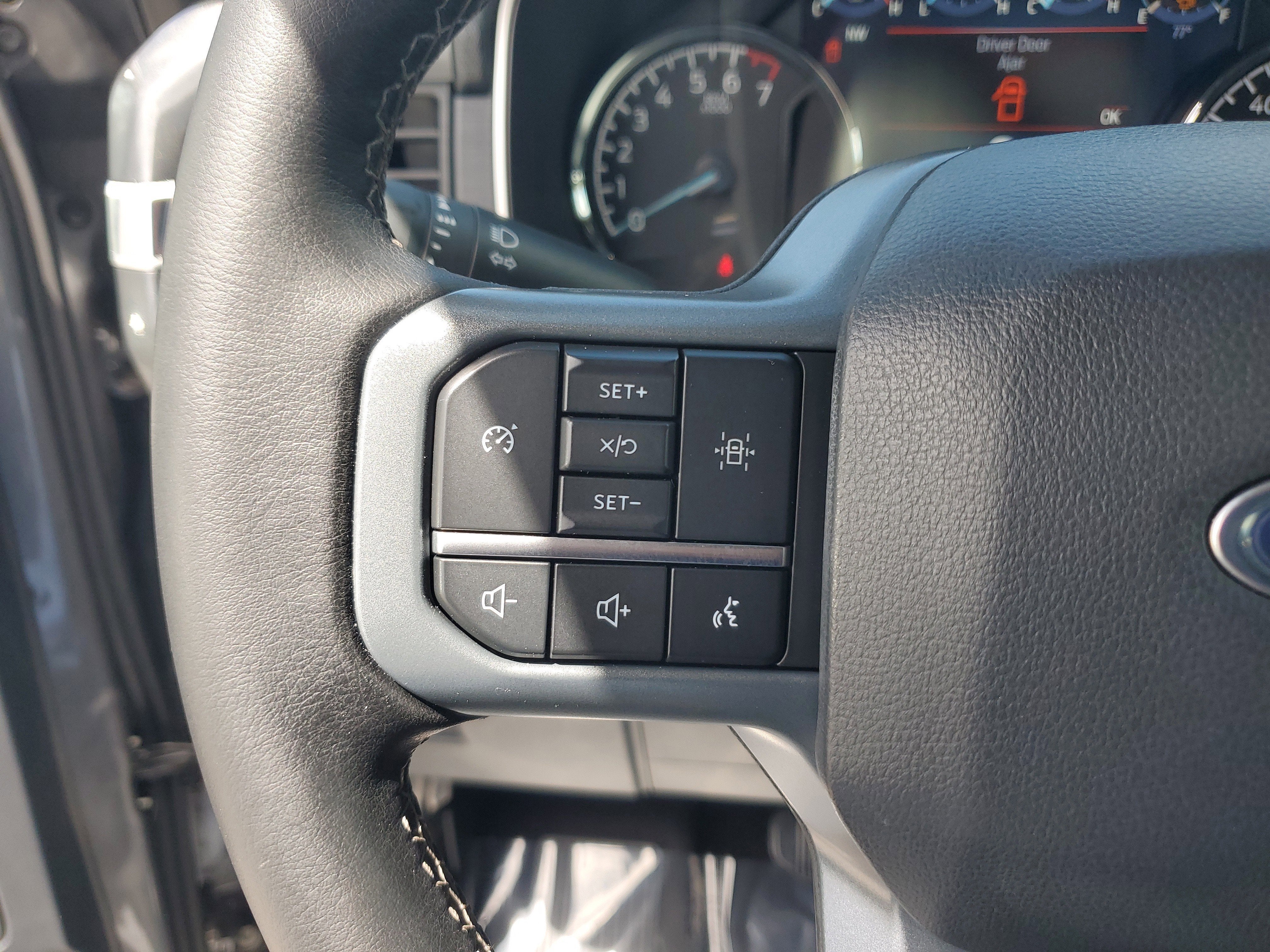 2023 Ford F-150 XLT 4WD