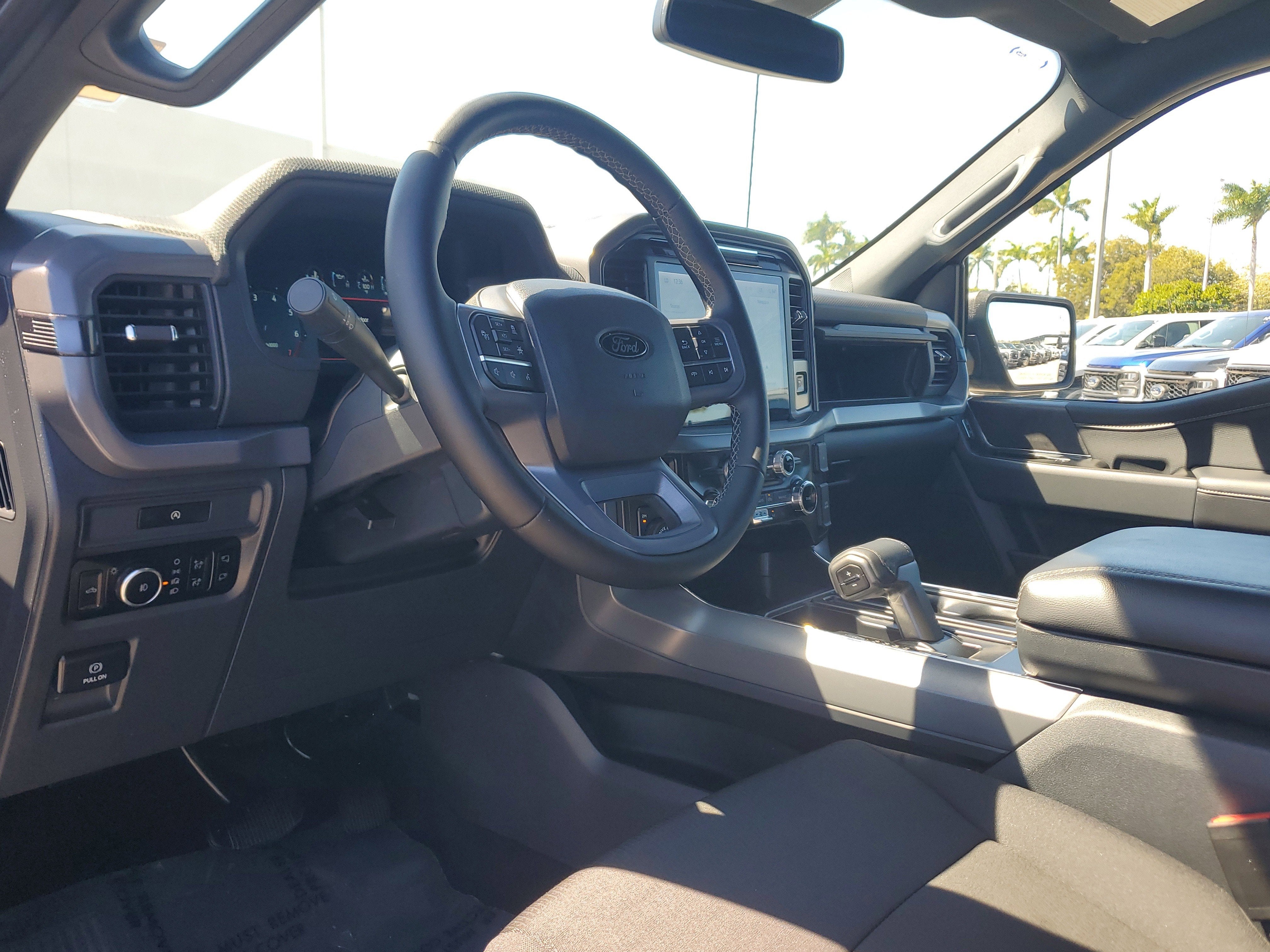 2025 Ford F-150 XLT 4WD