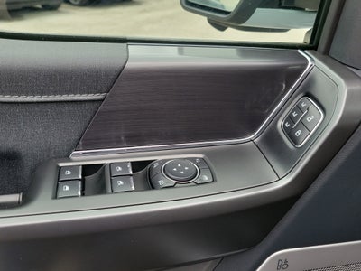 2025 Ford F-150 LARIAT 4WD