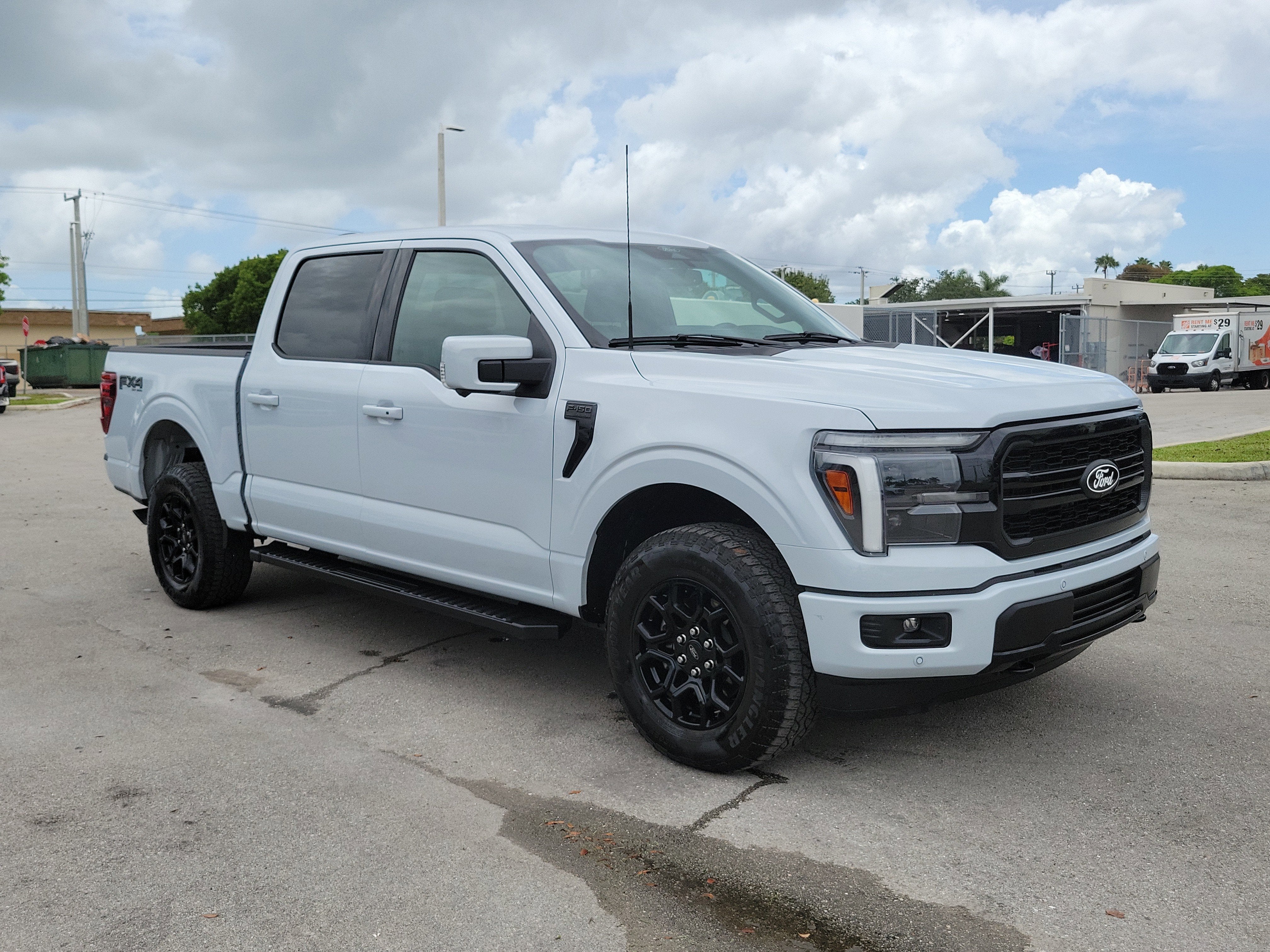 2025 Ford F-150 LARIAT 4WD