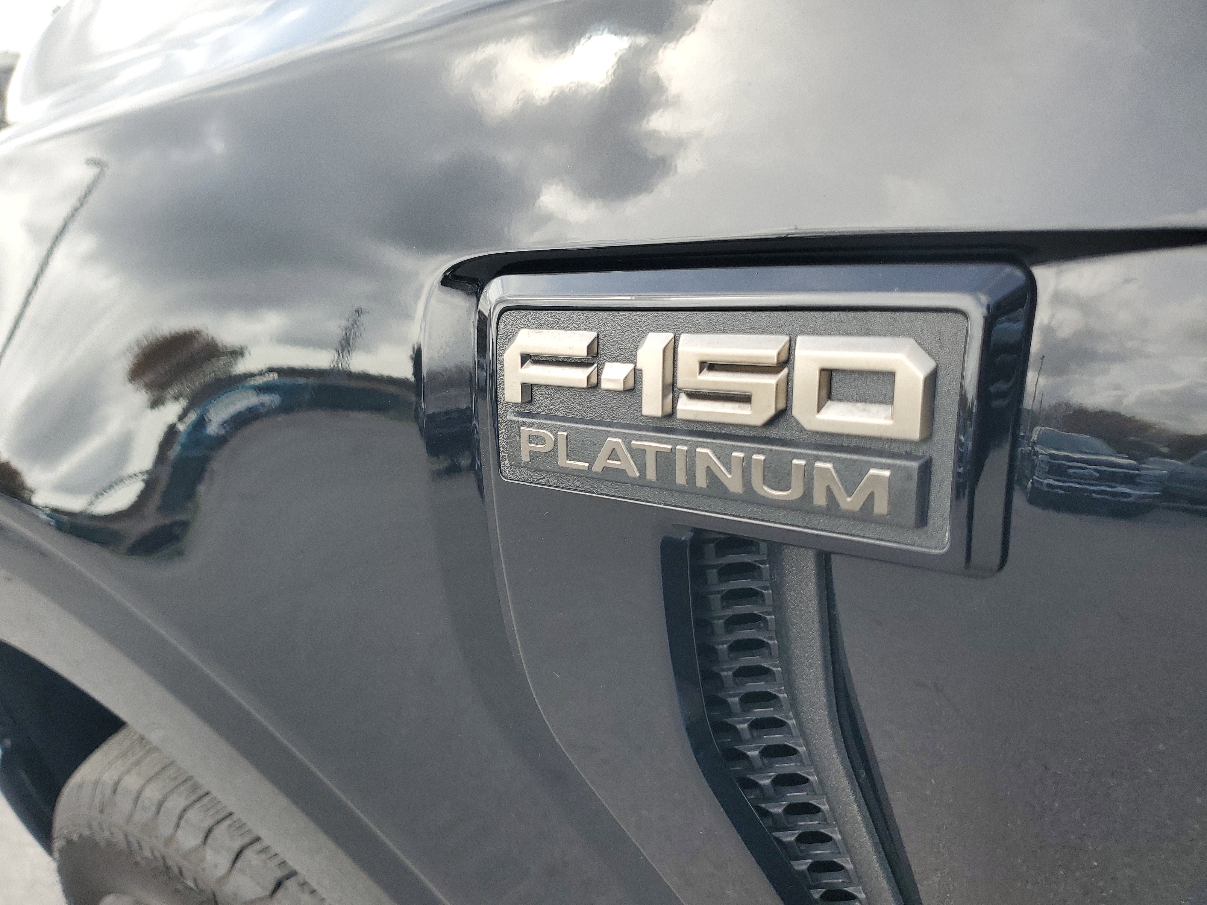 2025 Ford F-150 Platinum