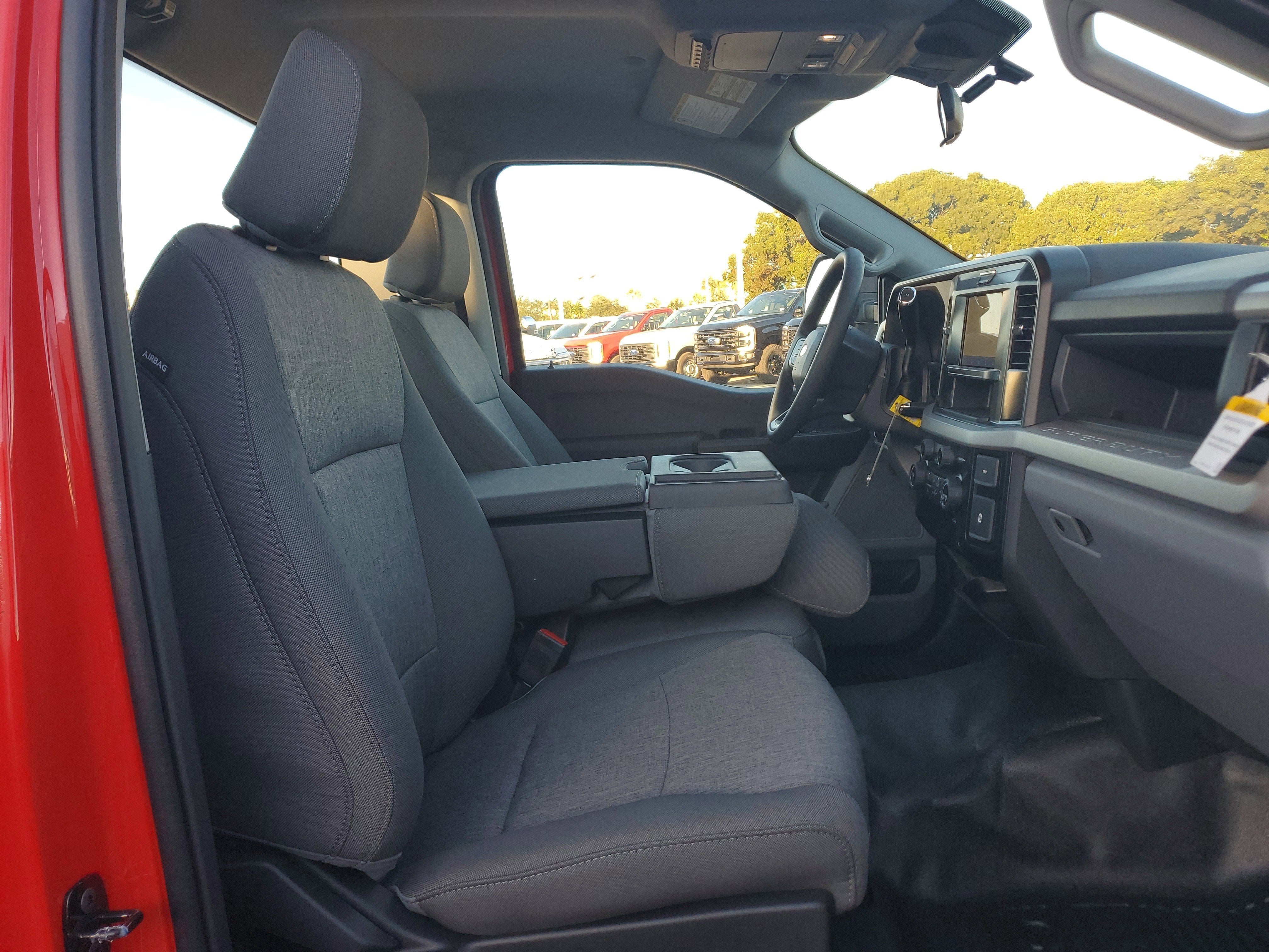 2026 Ford Super Duty F-350 SRW XL