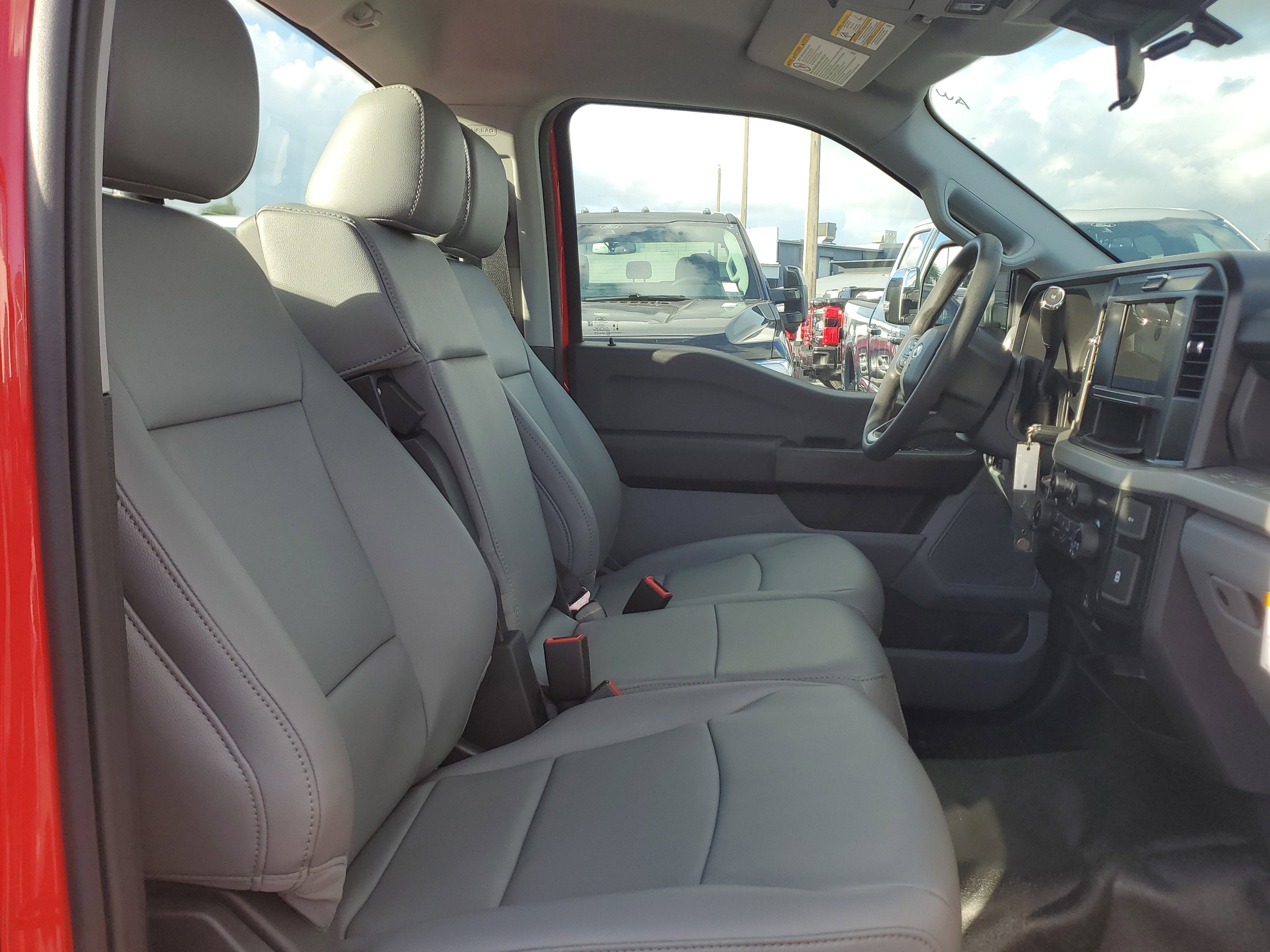 2026 Ford Super Duty F-350 SRW XL