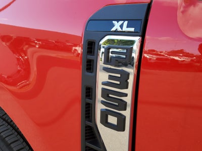 2026 Ford Super Duty F-350 SRW XL