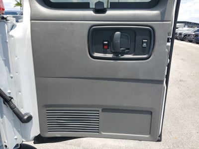 2025 Chevrolet Express Passenger LT