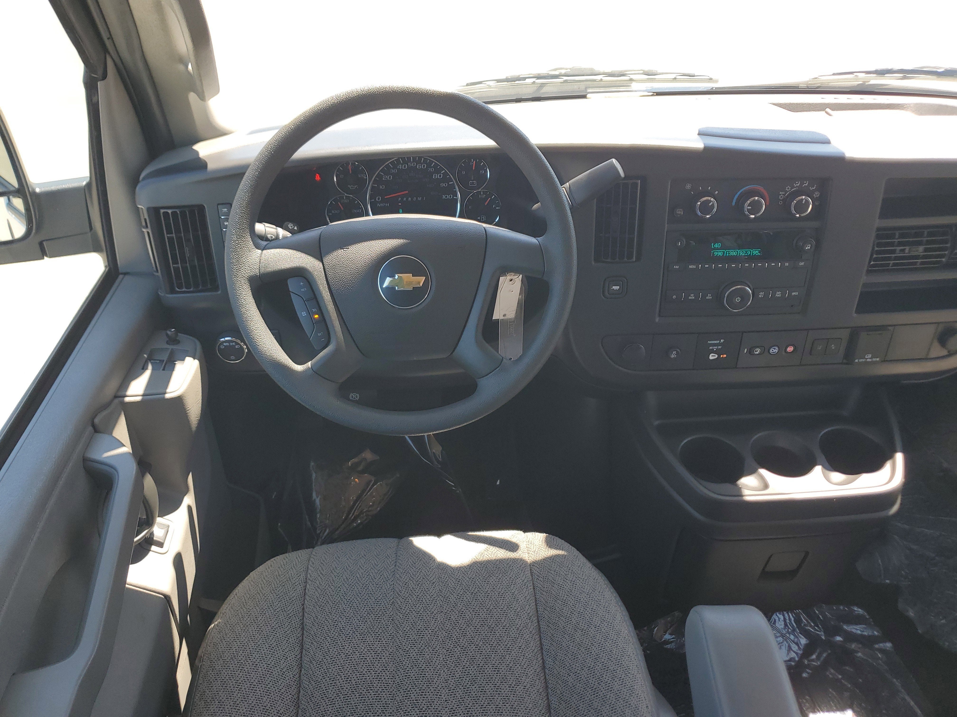 2025 Chevrolet Express Passenger LT