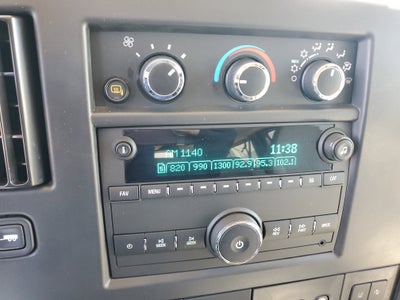 2025 Chevrolet Express Passenger LT