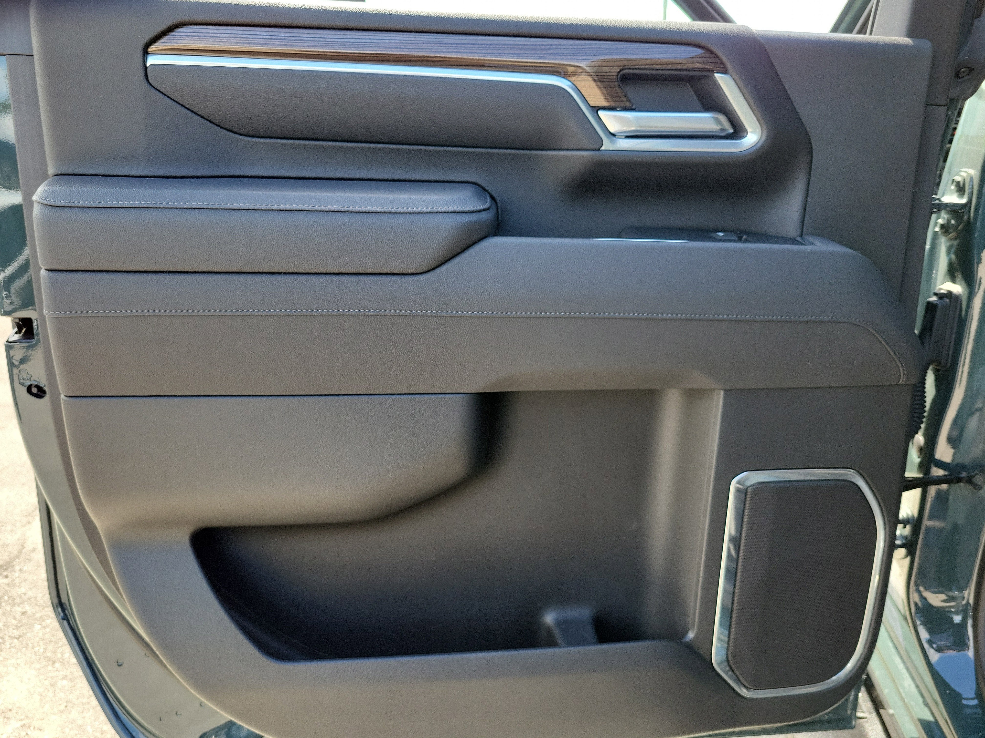 2025 Chevrolet Silverado 2500HD LT Trail Boss 4WD Diesel