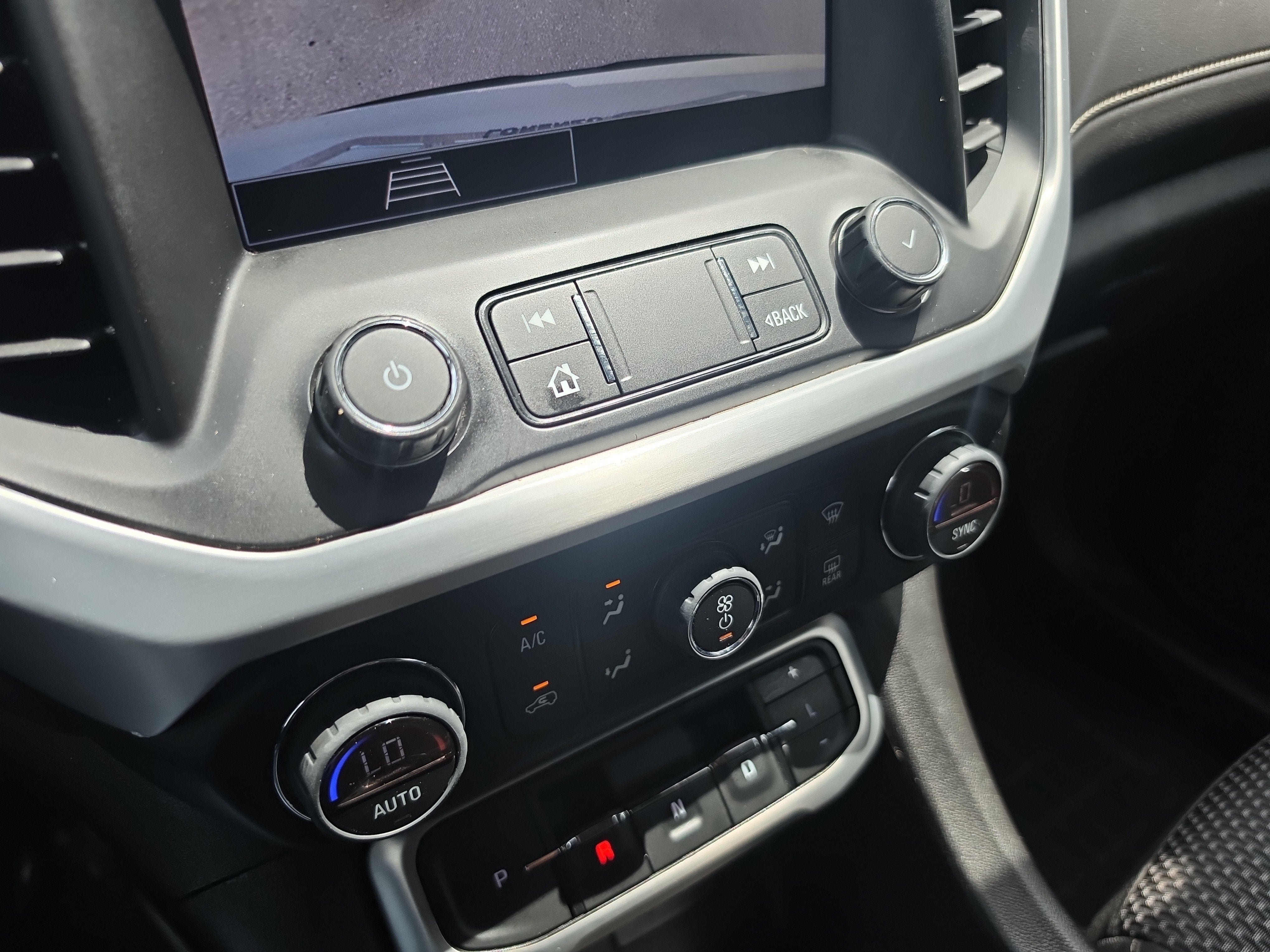 2022 GMC Acadia SLE