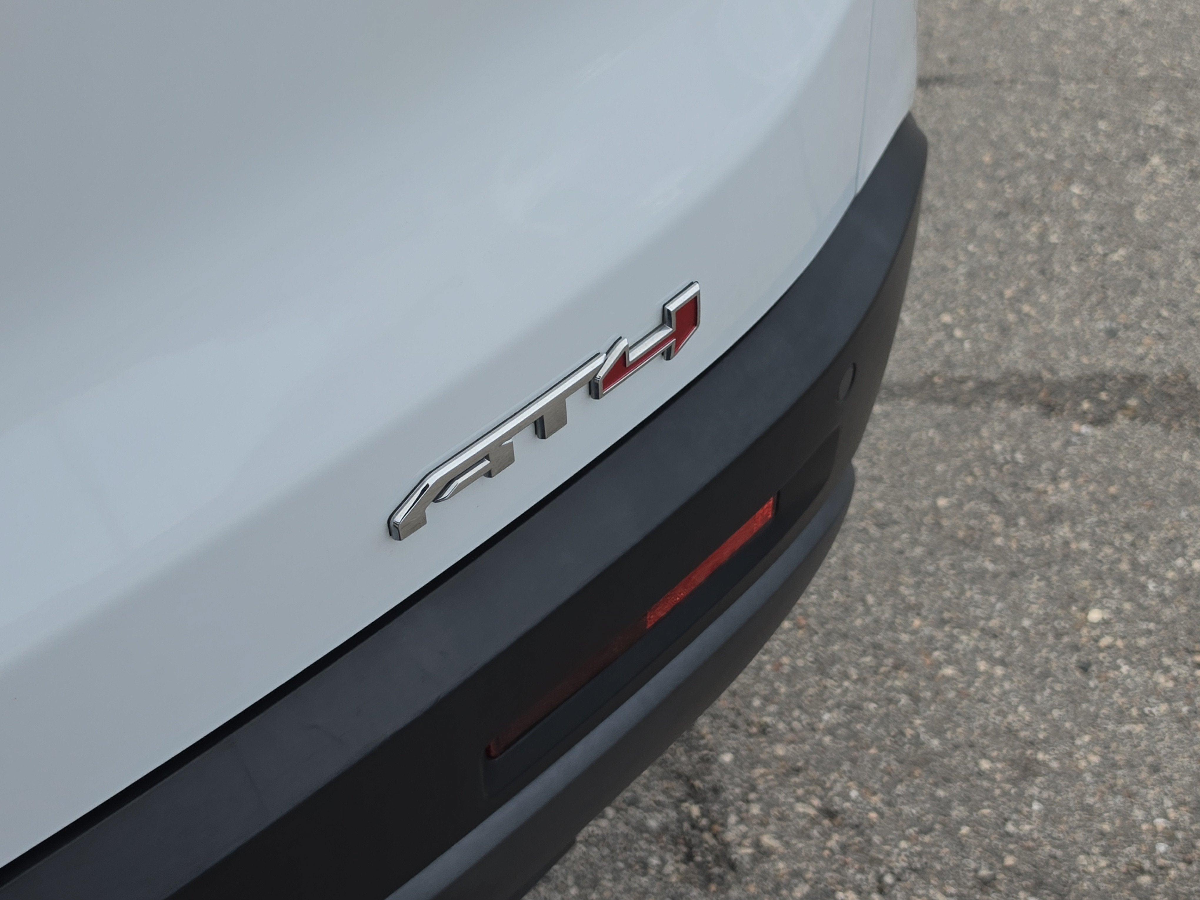 2023 GMC Acadia AT4 4WD