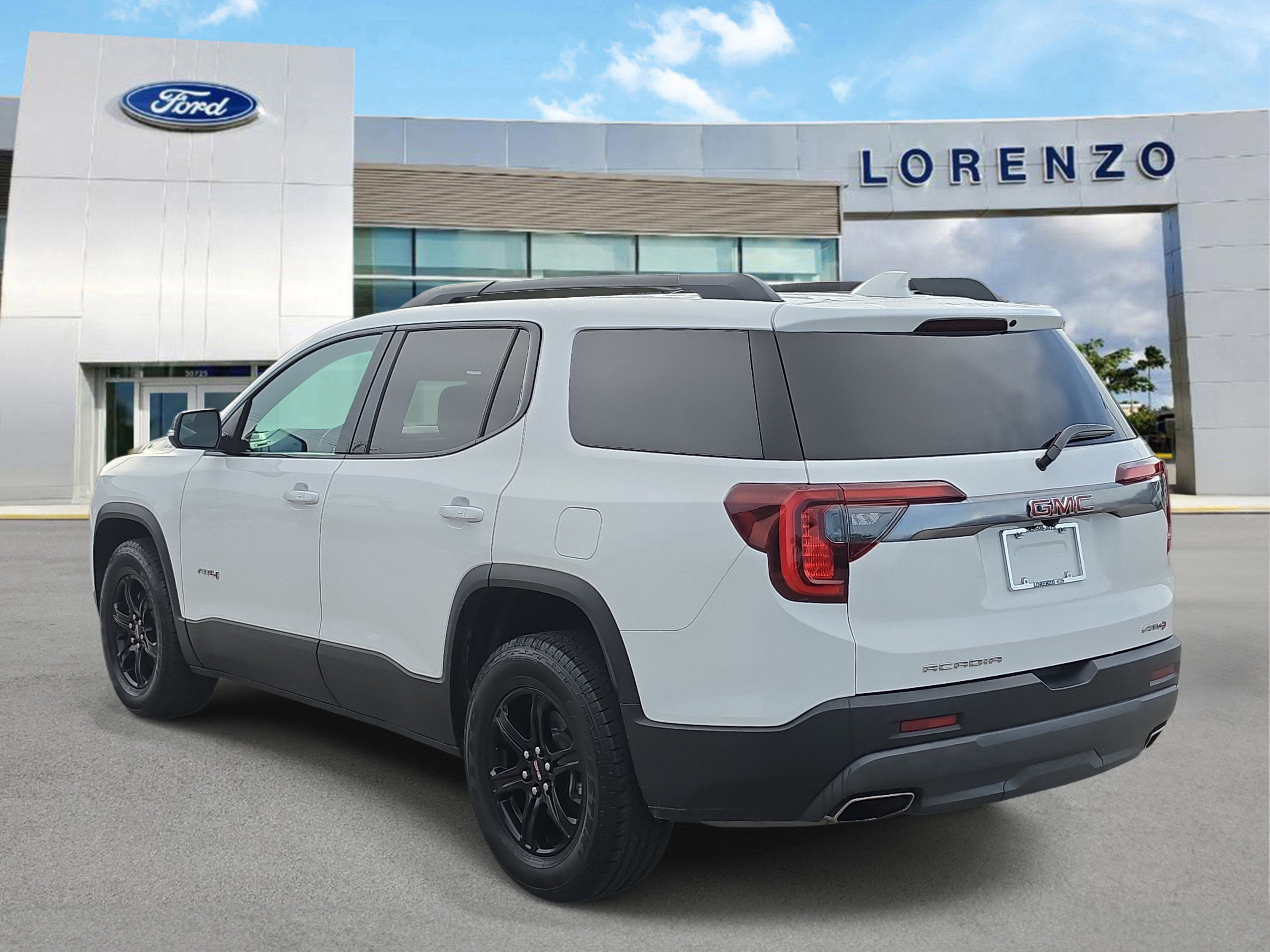 2023 GMC Acadia AT4 4WD