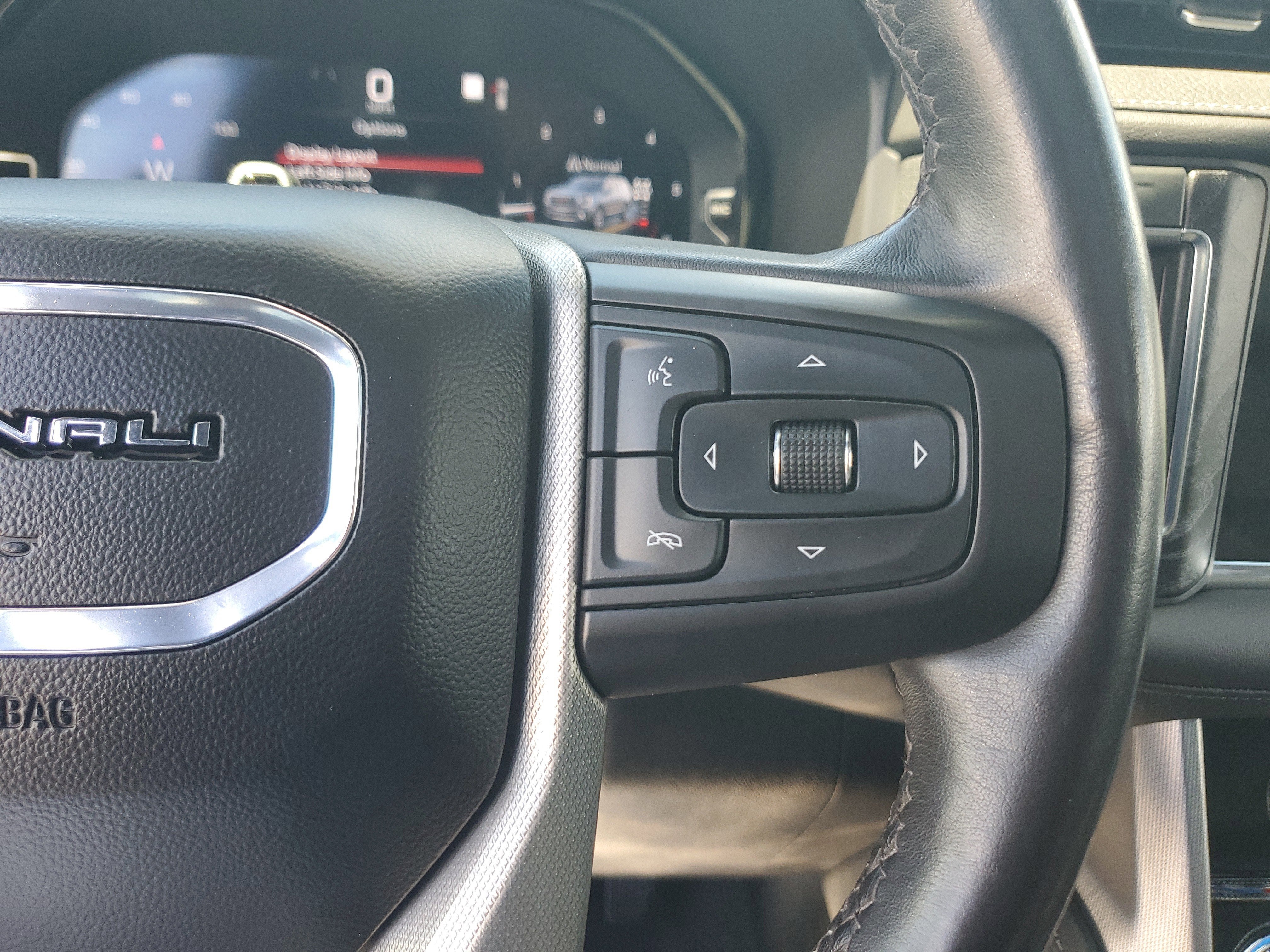 2023 GMC Yukon XL Denali 4WD