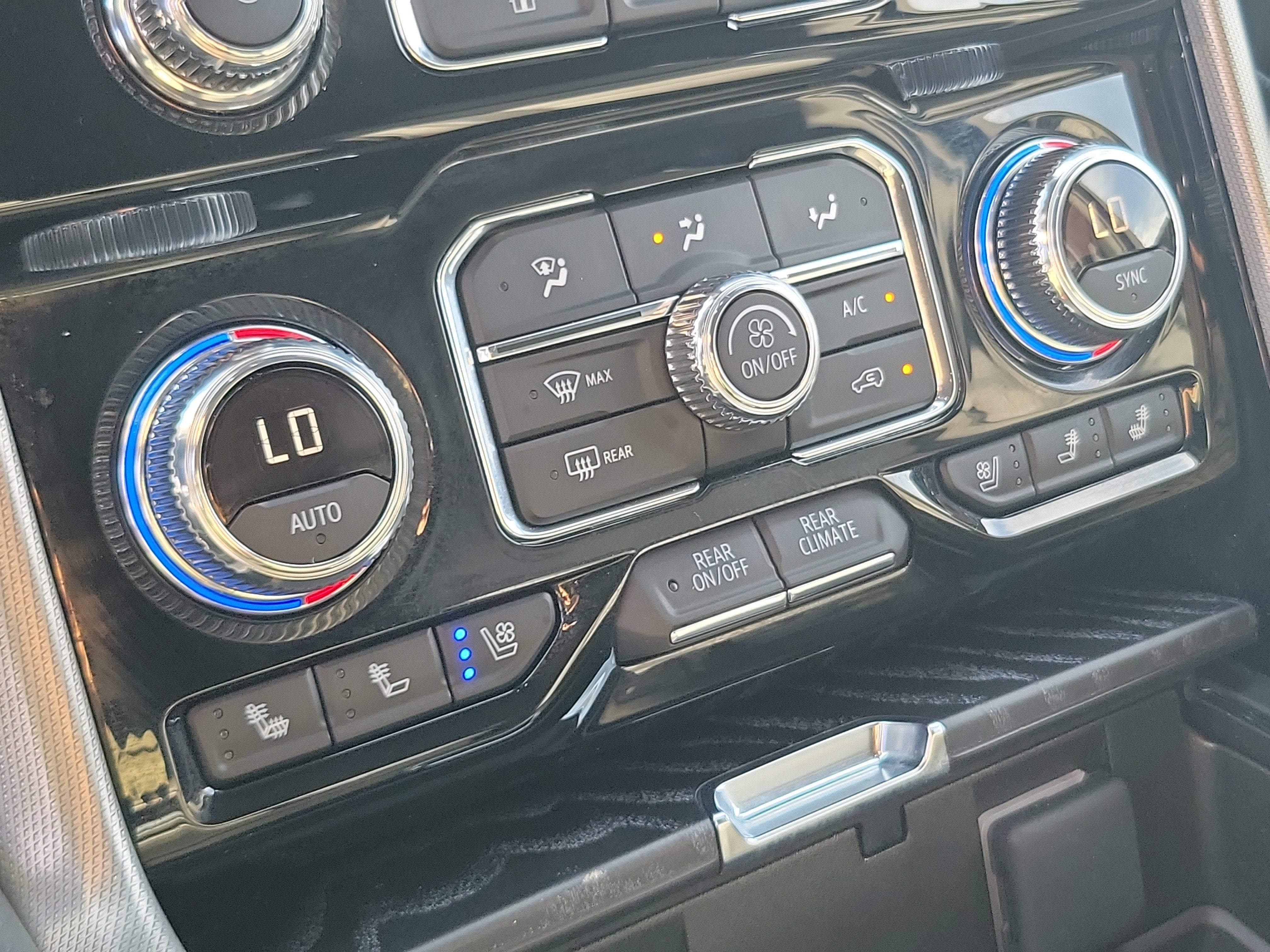 2024 GMC Yukon XL Denali 4WD