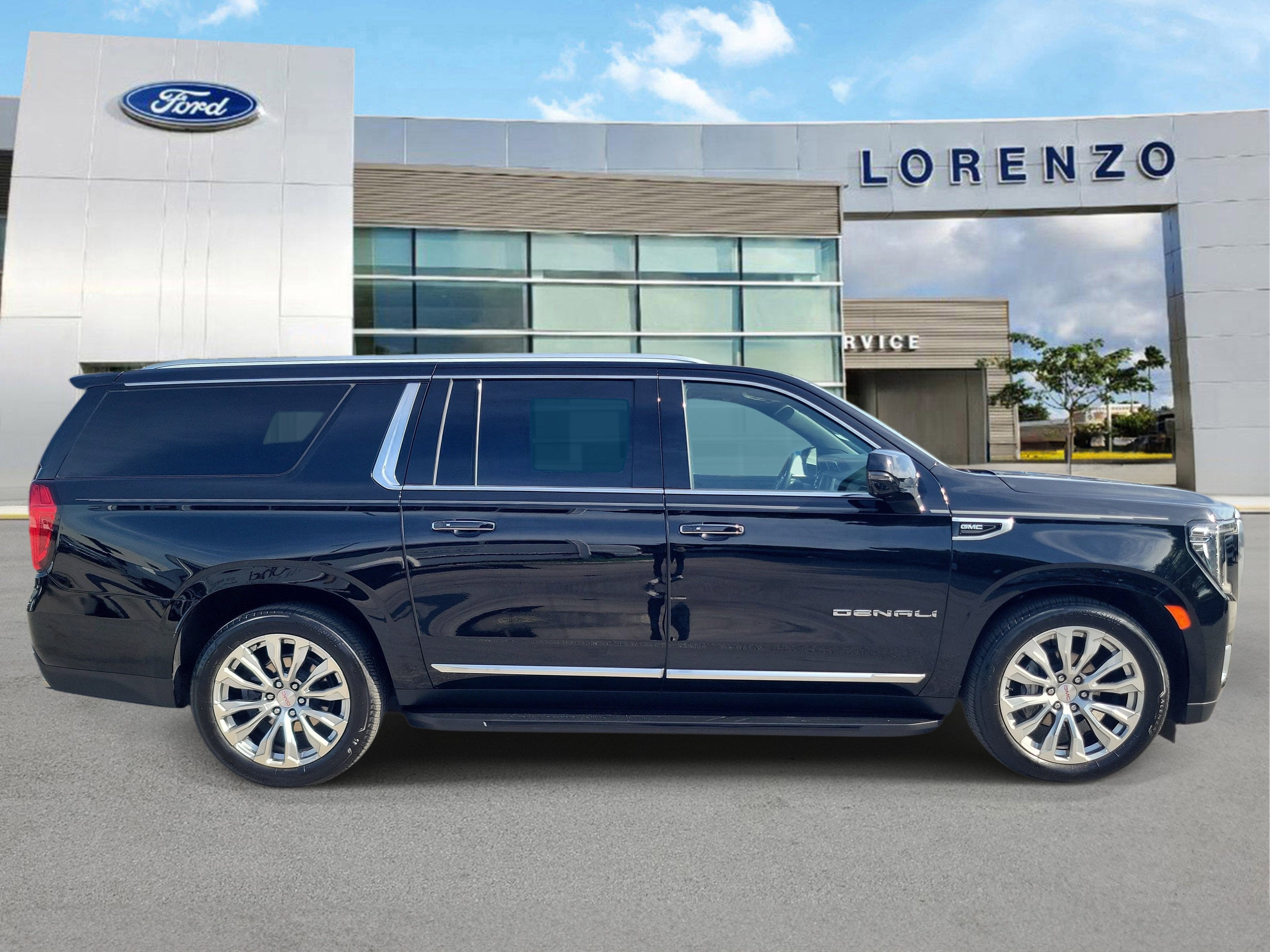 2024 GMC Yukon XL Denali 4WD