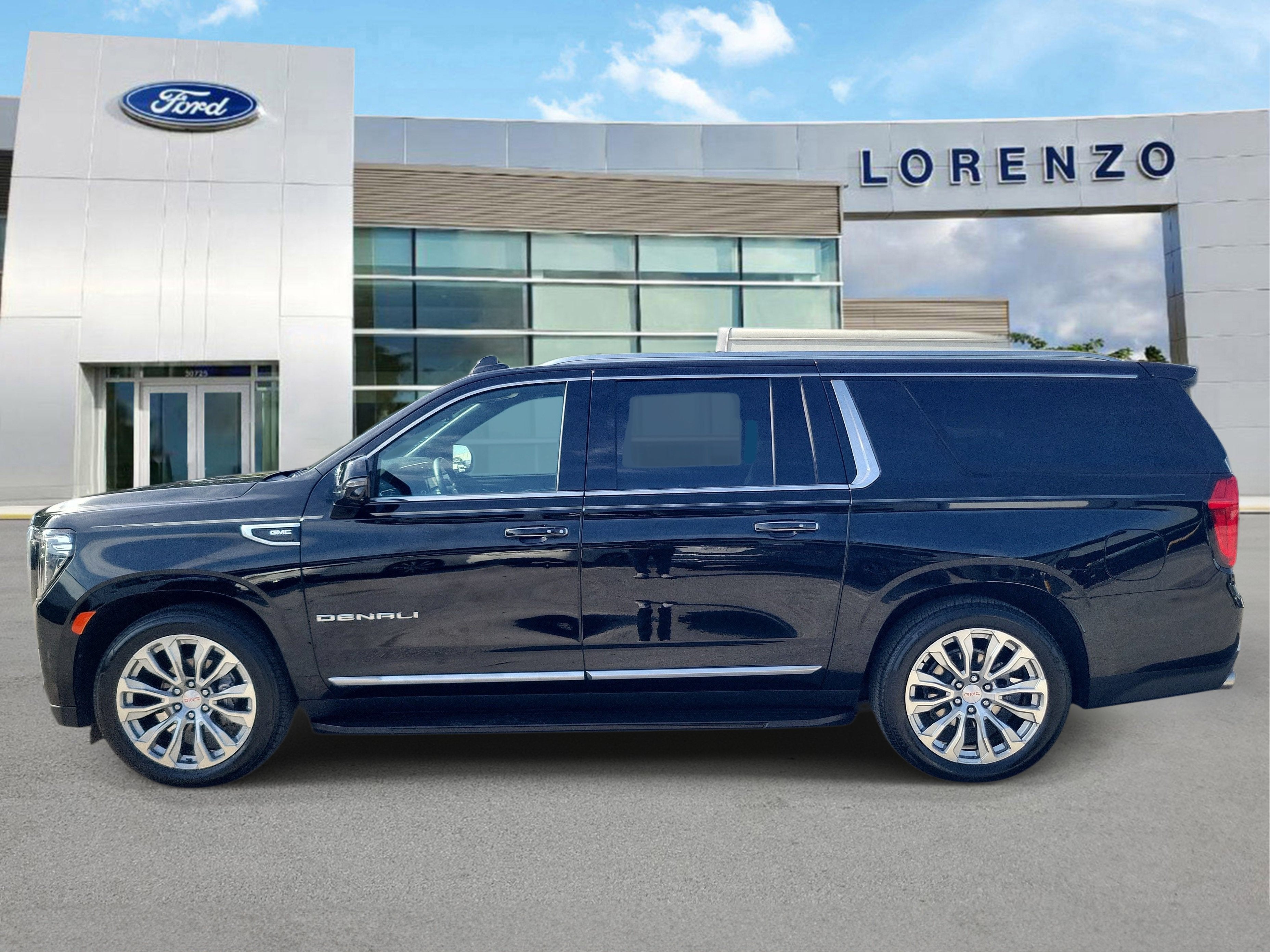 2024 GMC Yukon XL Denali 4WD