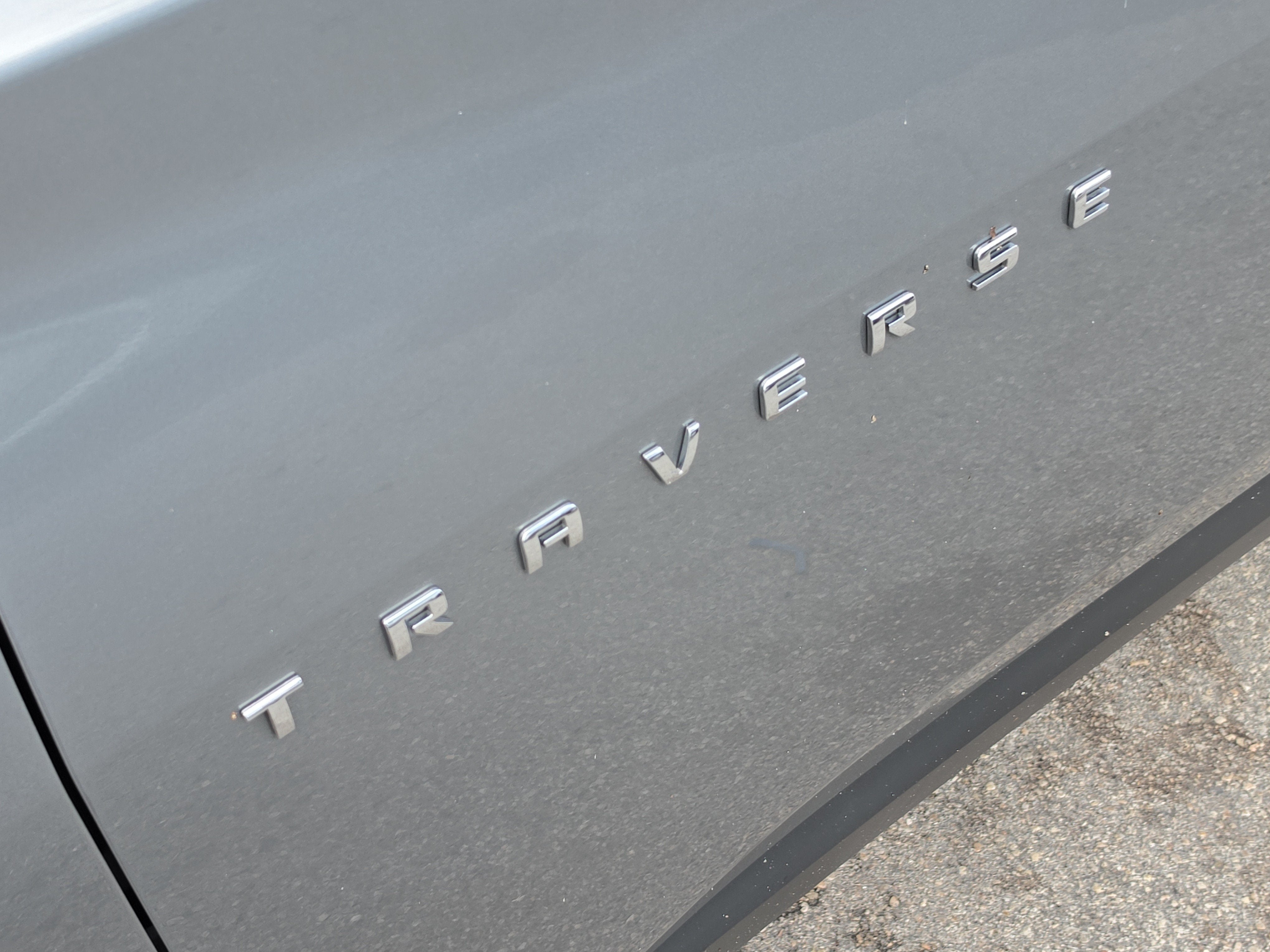 2023 Chevrolet Traverse LS