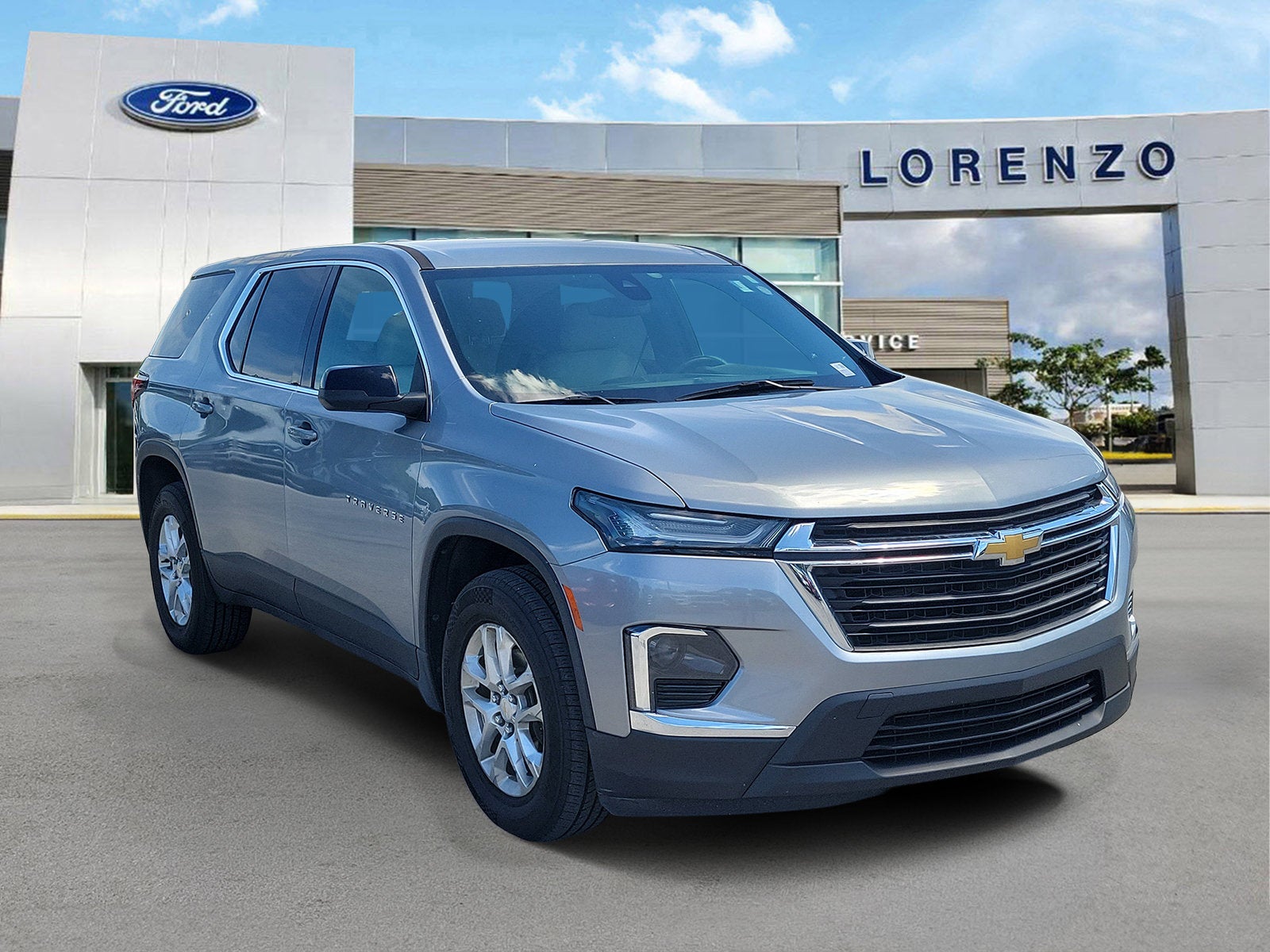 2023 Chevrolet Traverse LS