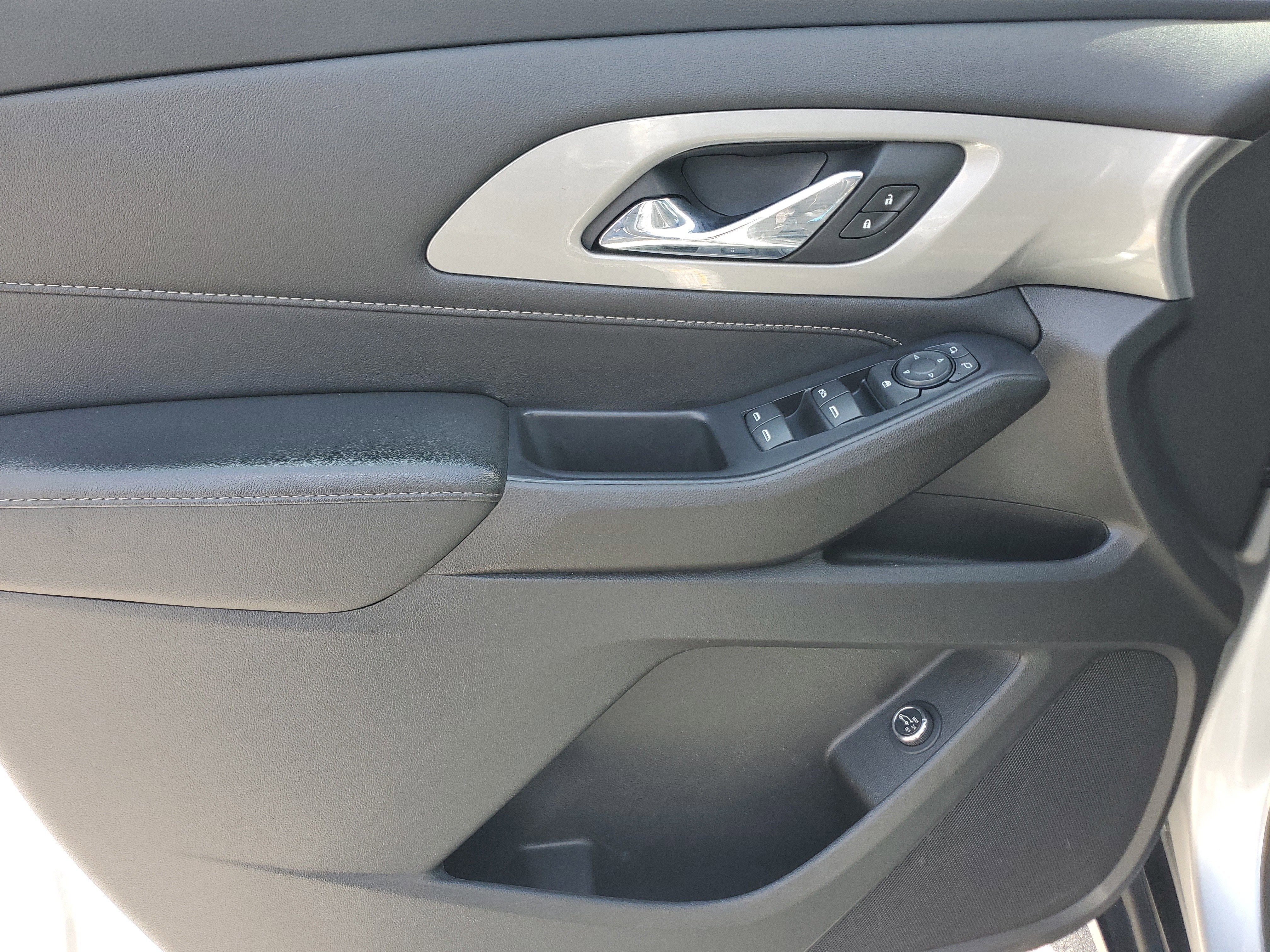 2022 Chevrolet Traverse LT Leather 4WD