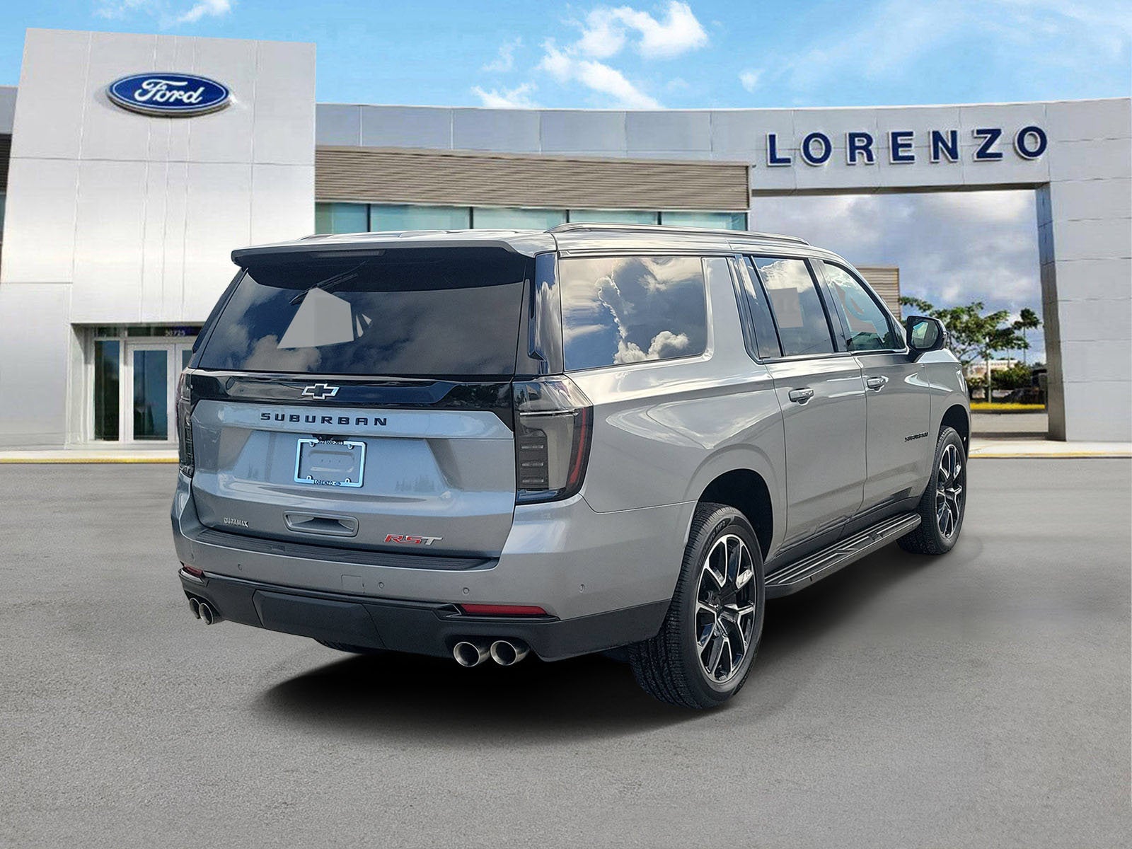 2025 Chevrolet Suburban RST