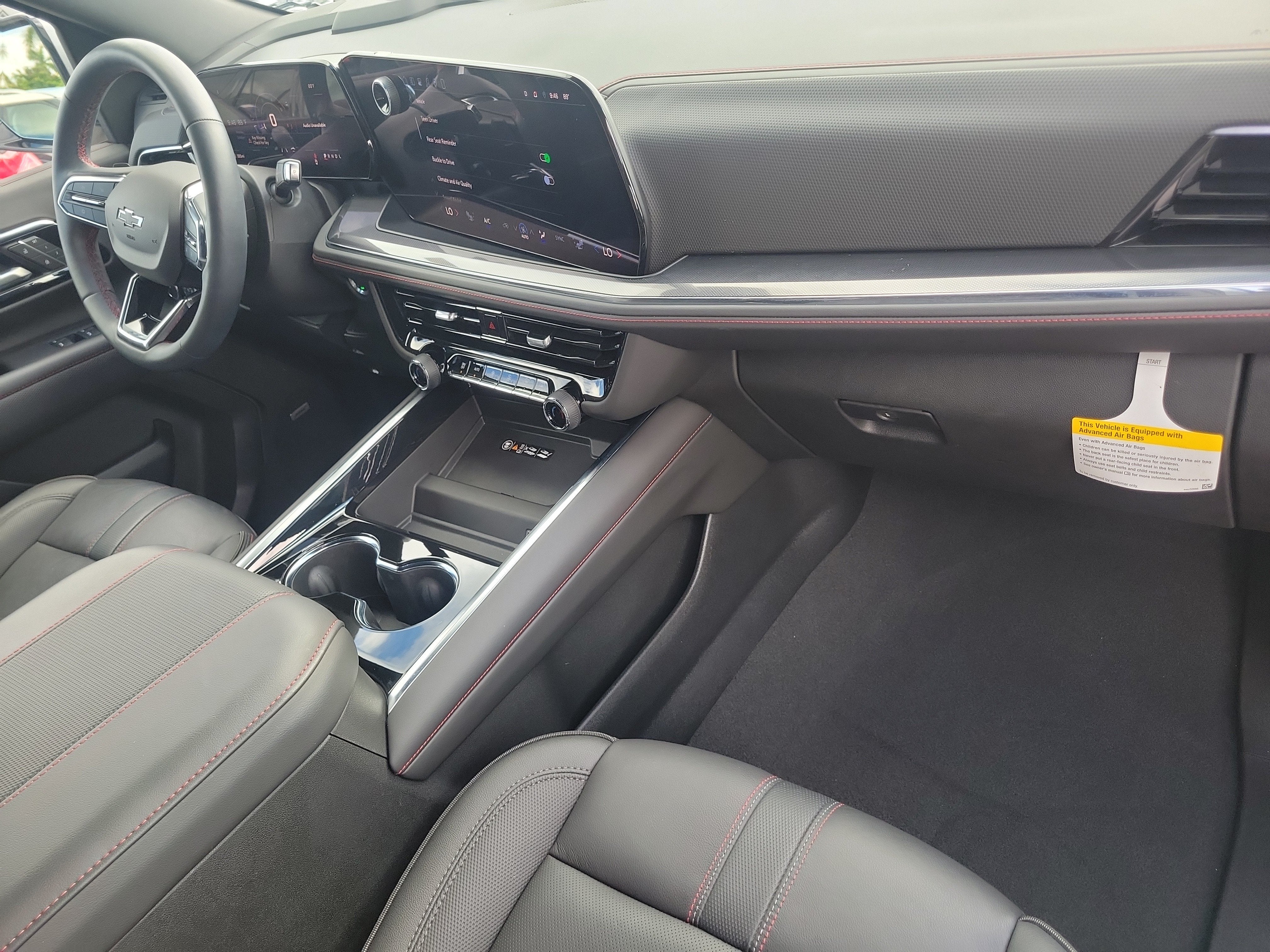 2025 Chevrolet Suburban RST