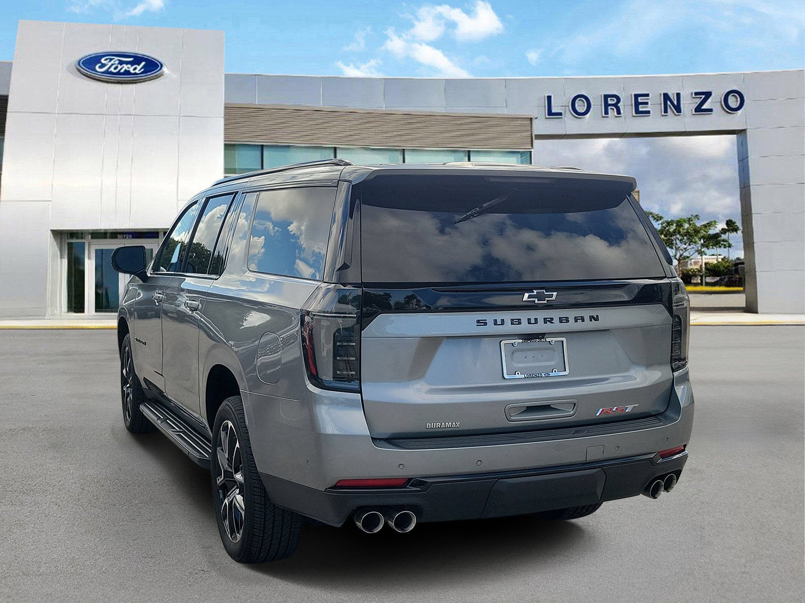 2025 Chevrolet Suburban RST