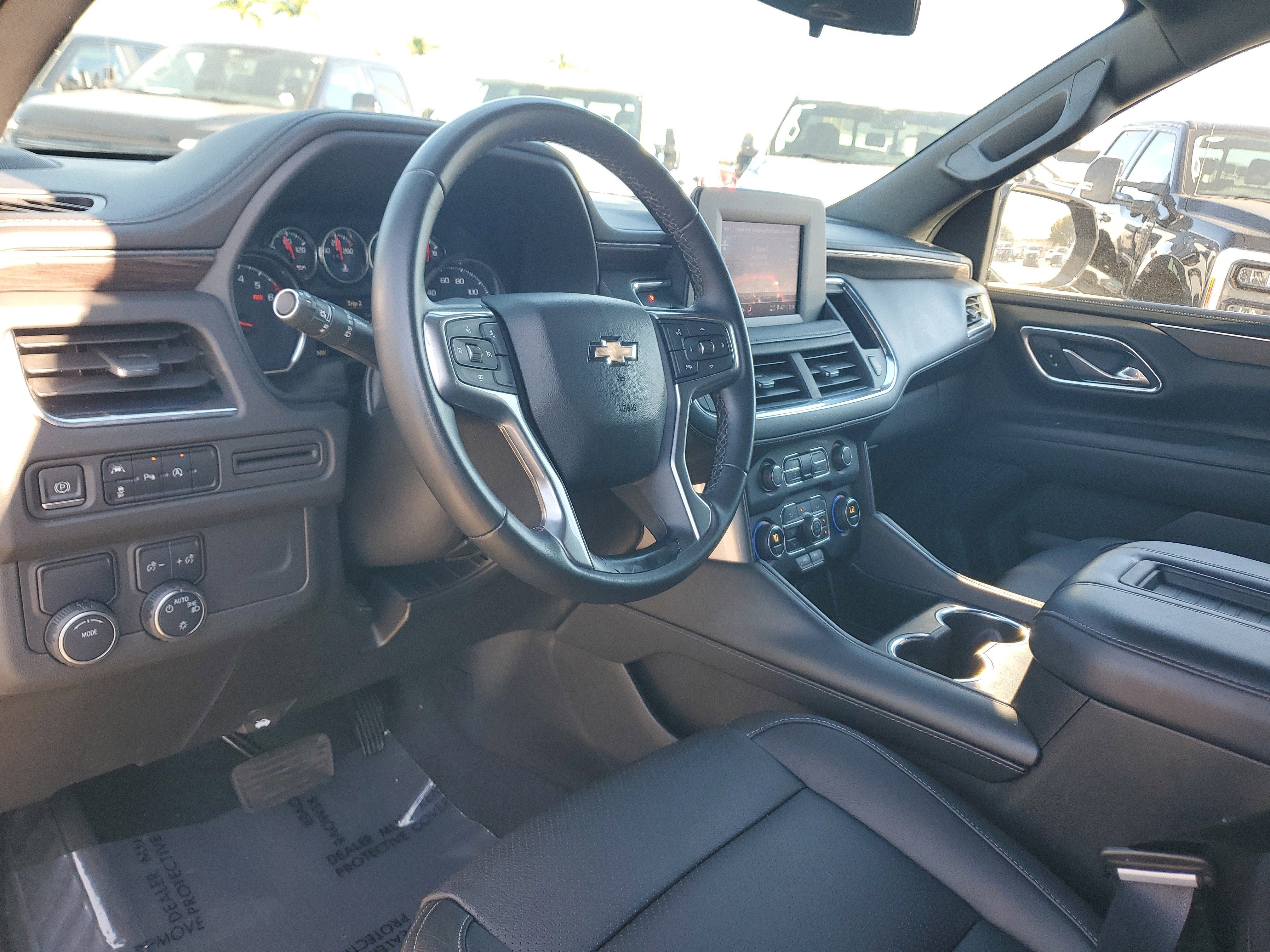 2023 Chevrolet Suburban LS