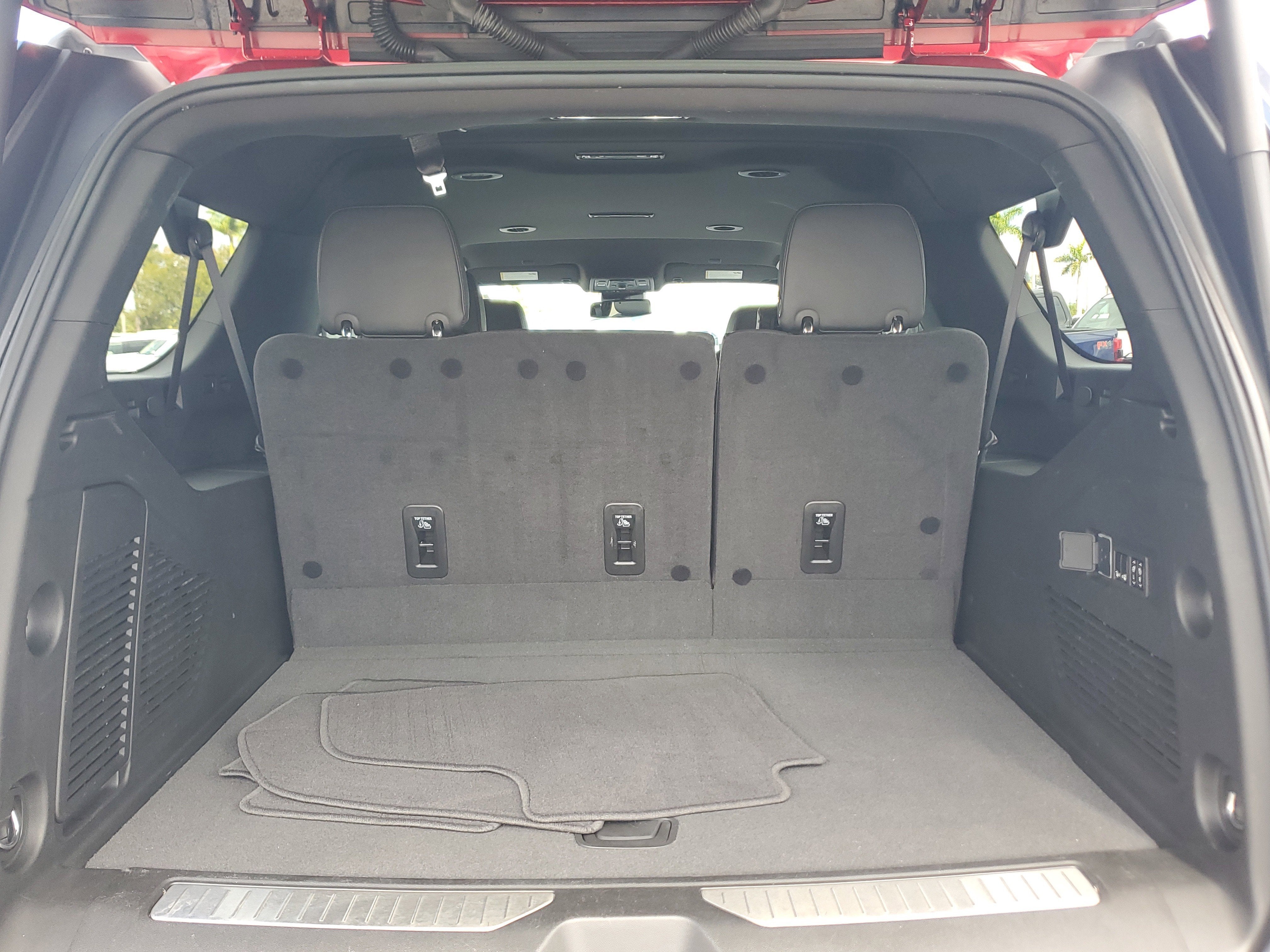 2024 Chevrolet Suburban RST