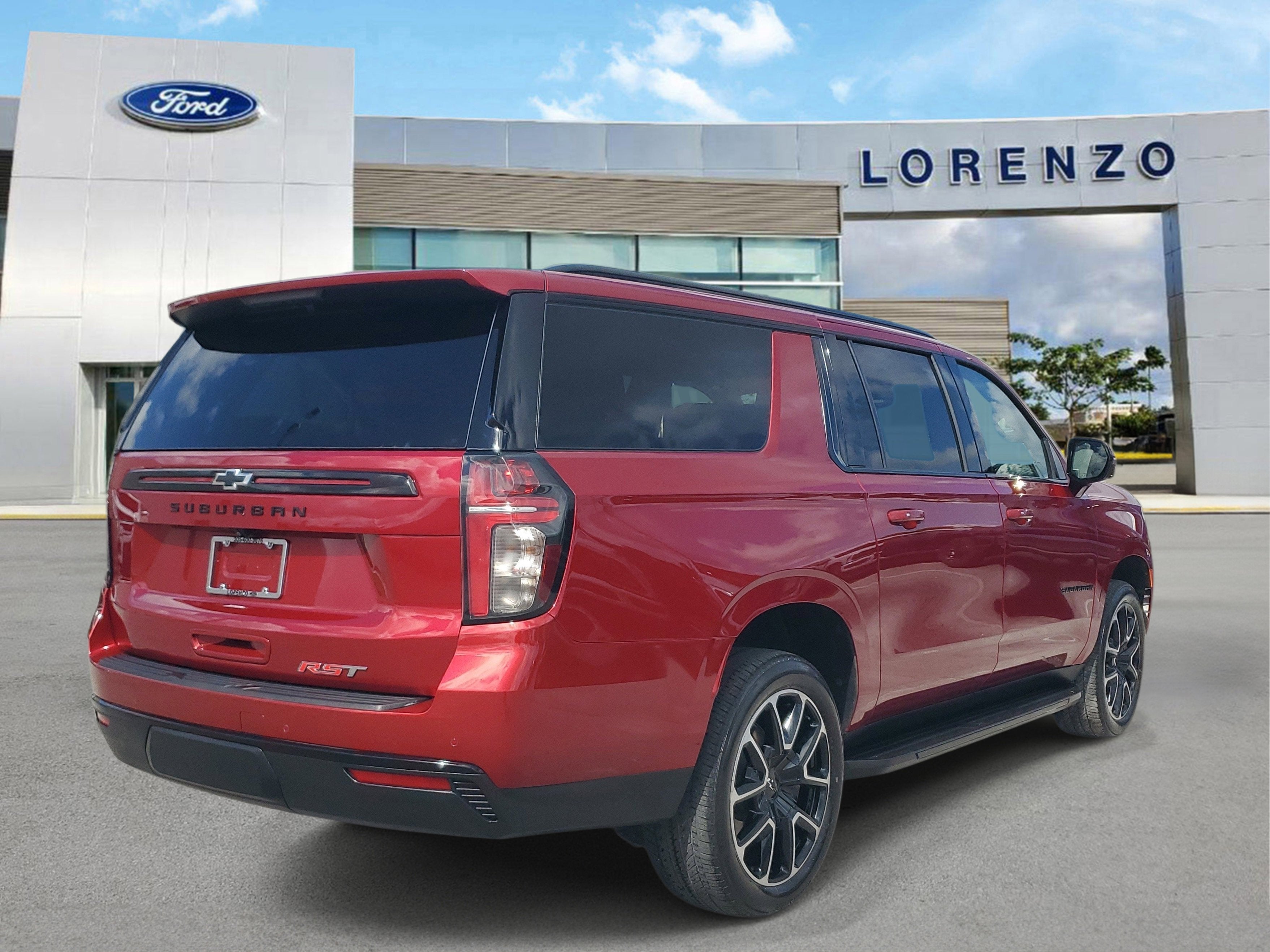 2024 Chevrolet Suburban RST