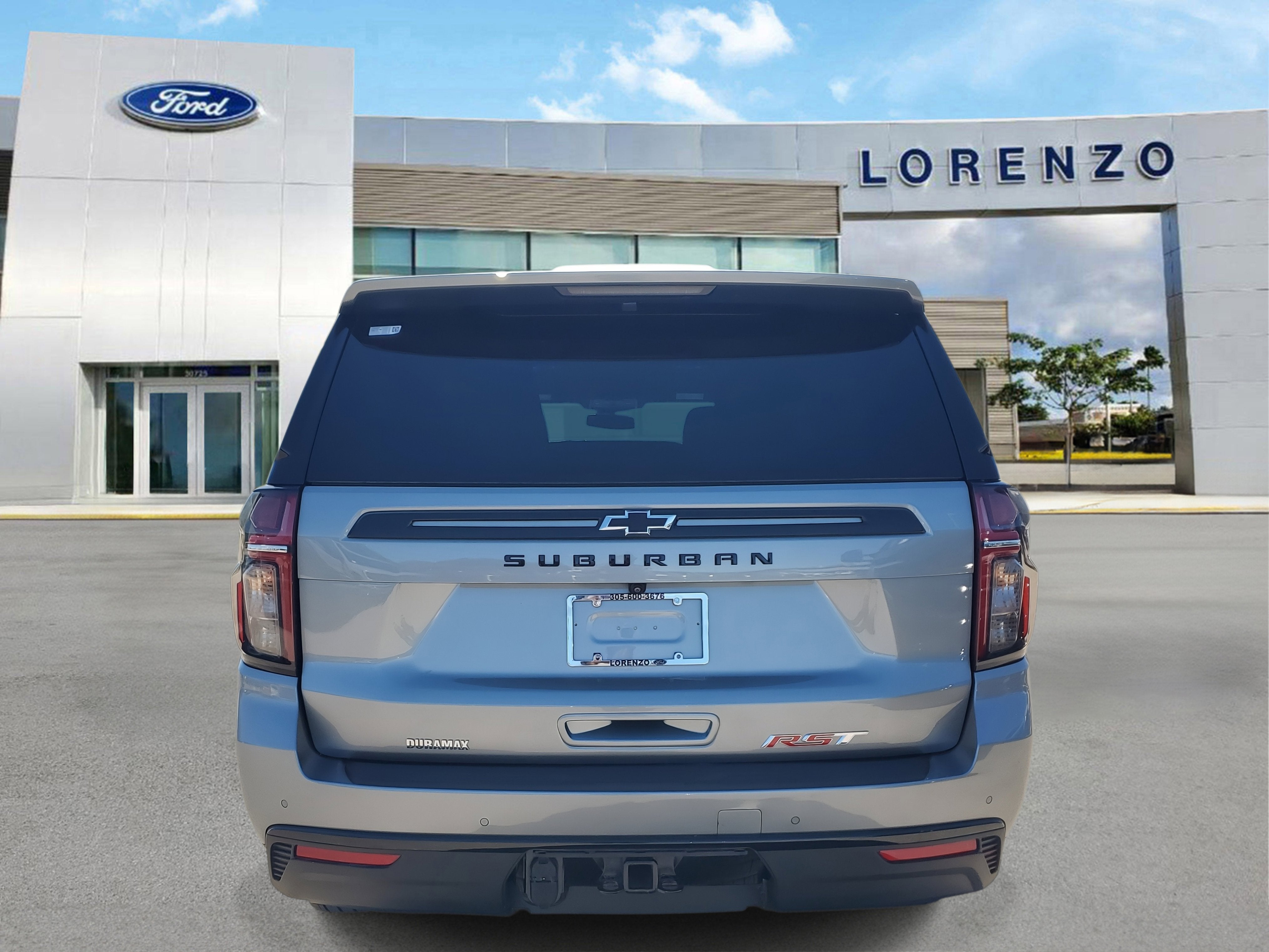 2024 Chevrolet Suburban RST