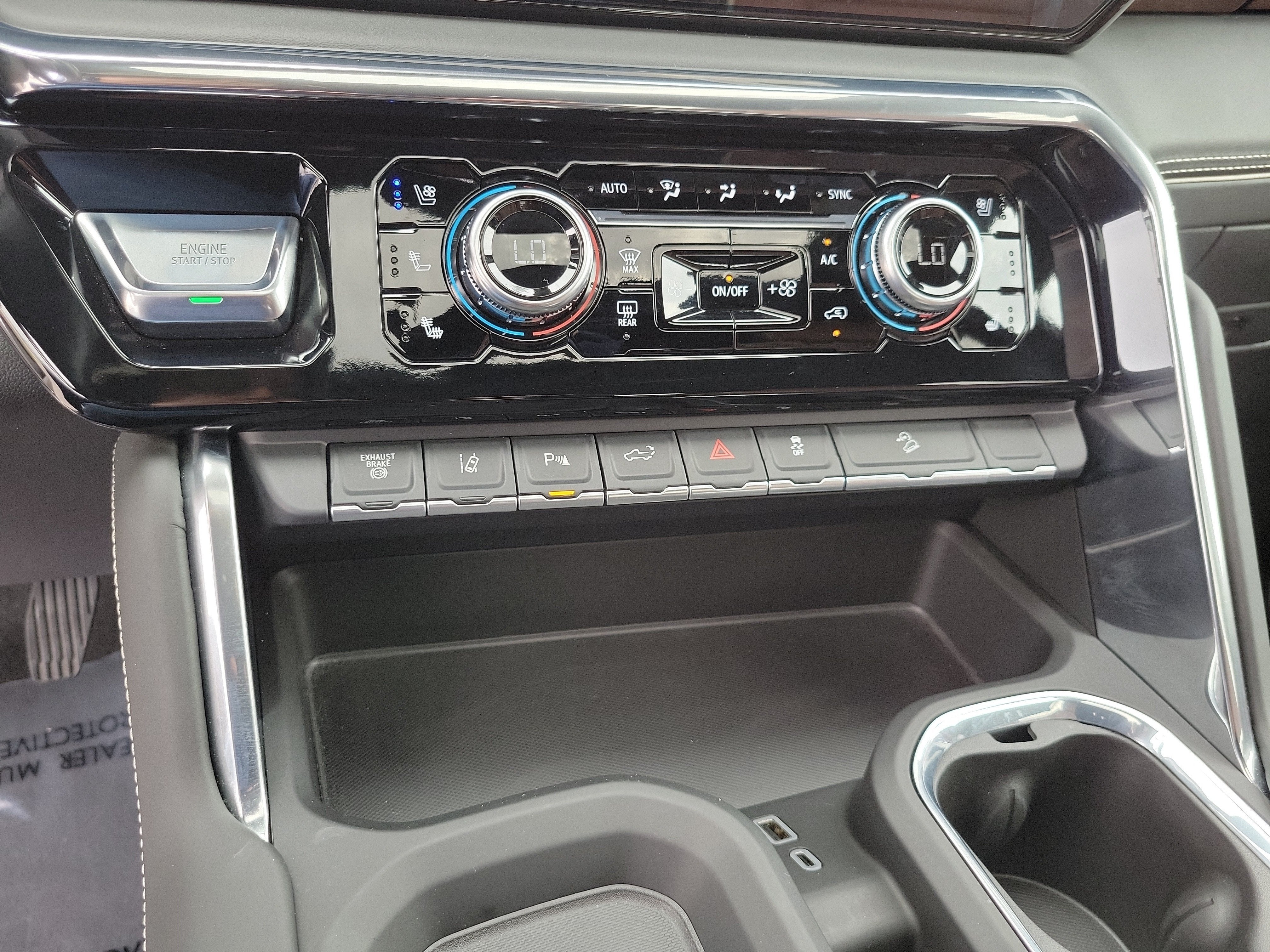 2025 GMC Sierra 2500HD Denali Ultimate 4WD Diesel
